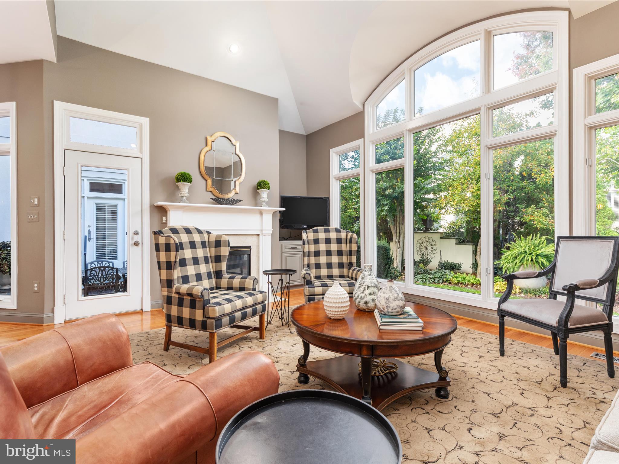 RIVER CREEK - Residential