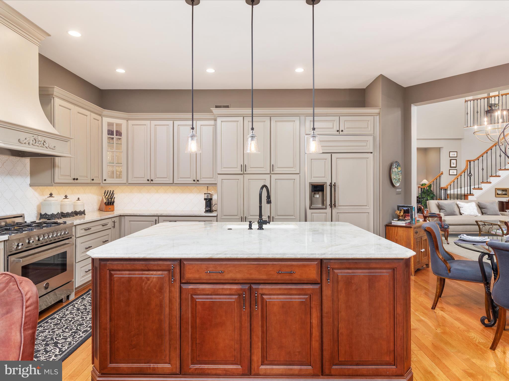 RIVER CREEK - Residential