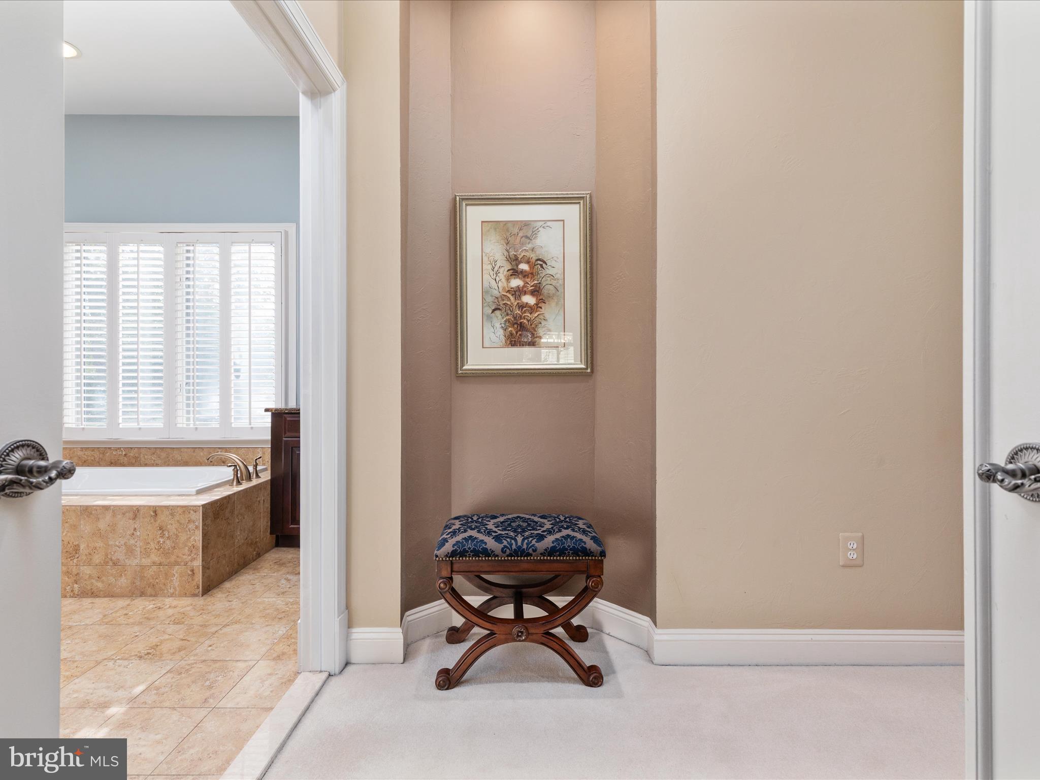 RIVER CREEK - Residential