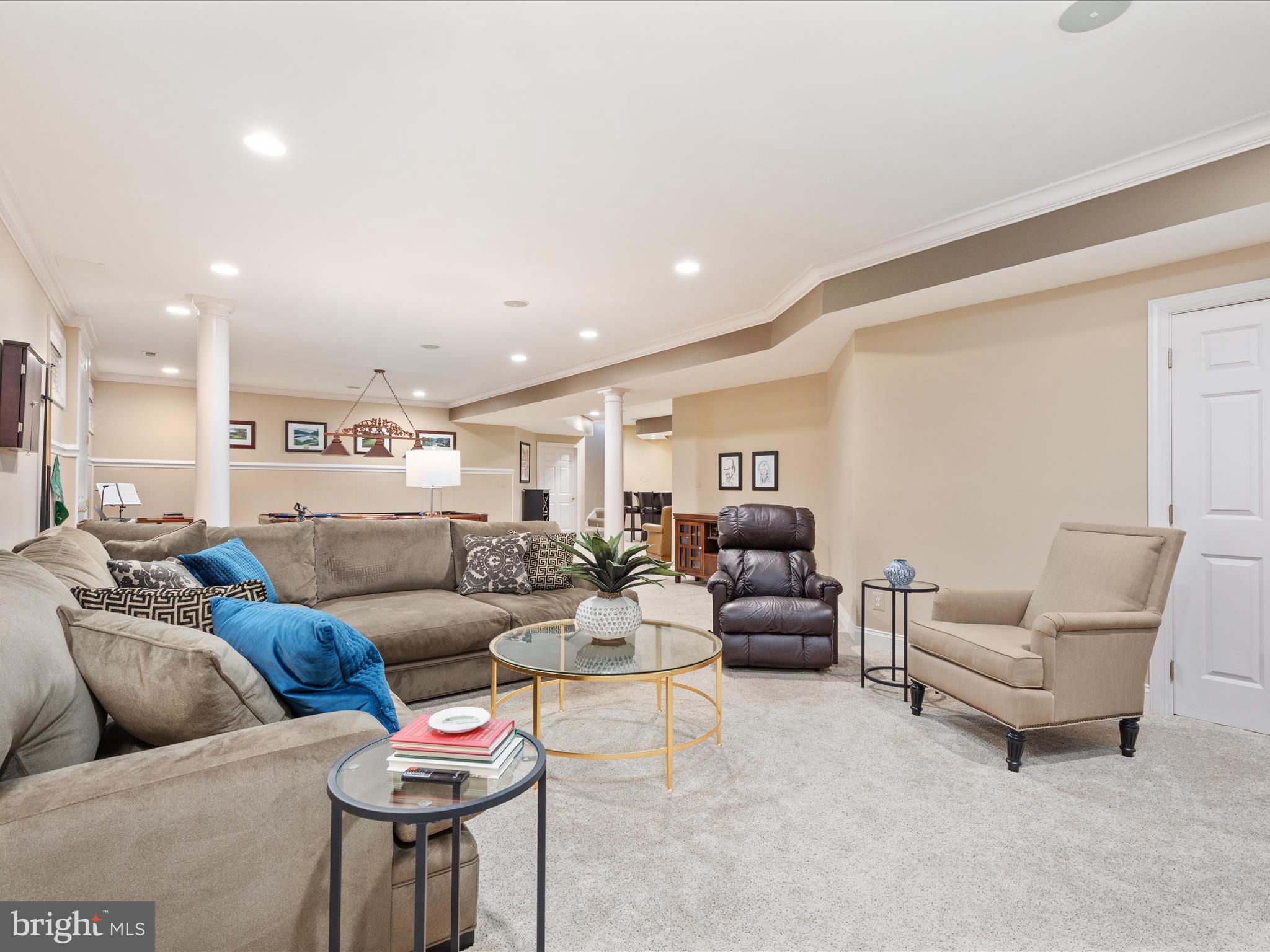 RIVER CREEK - Residential