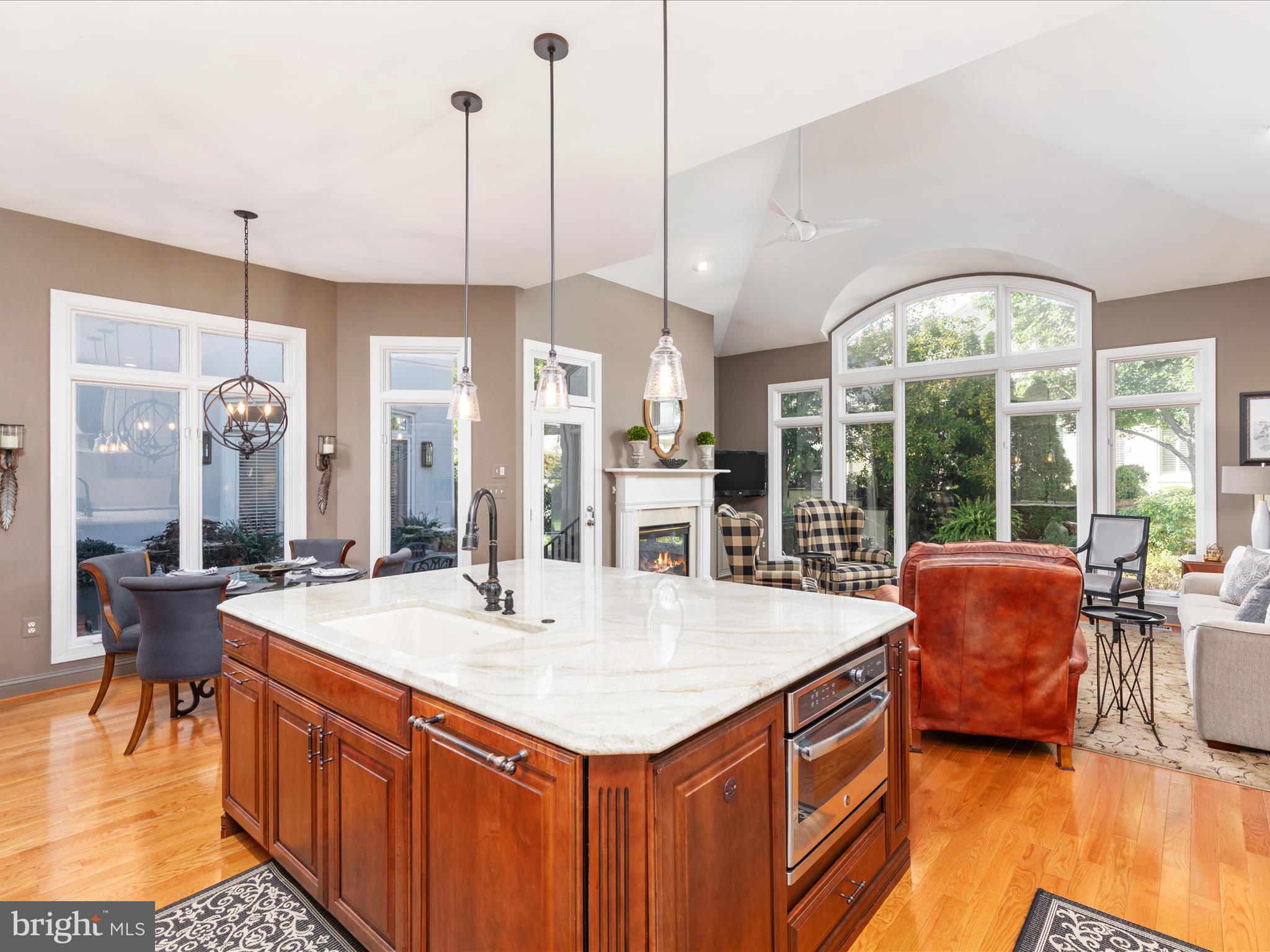 RIVER CREEK - Residential