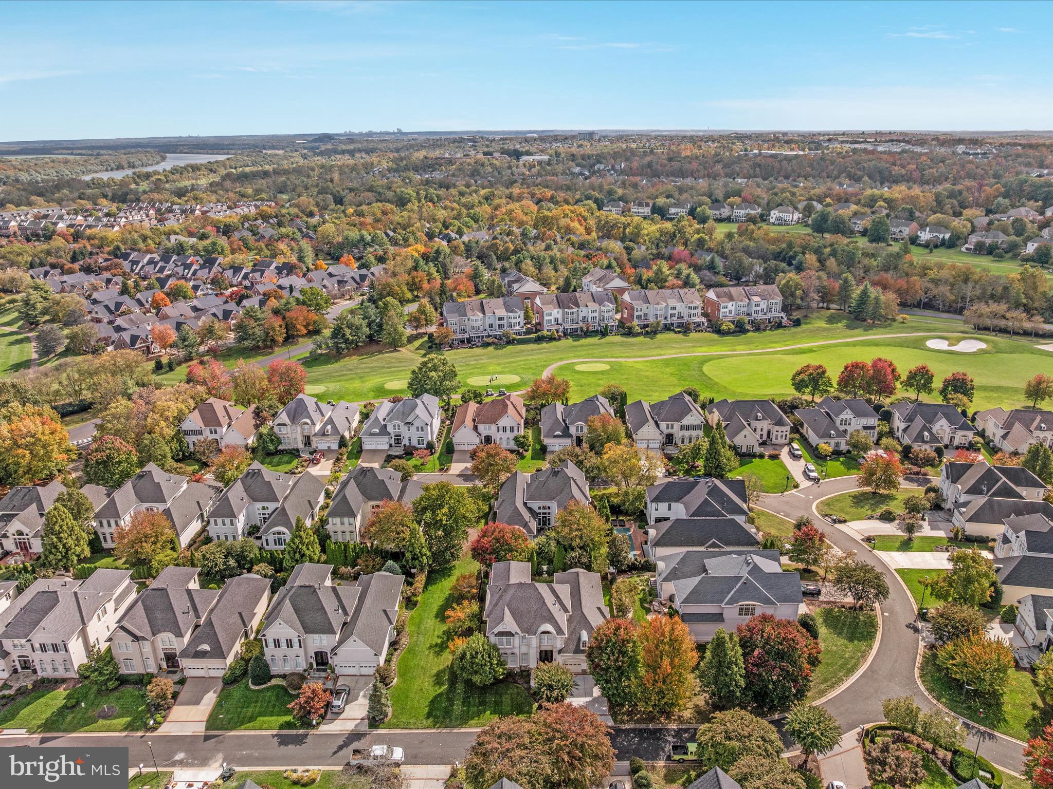 RIVER CREEK - Residential