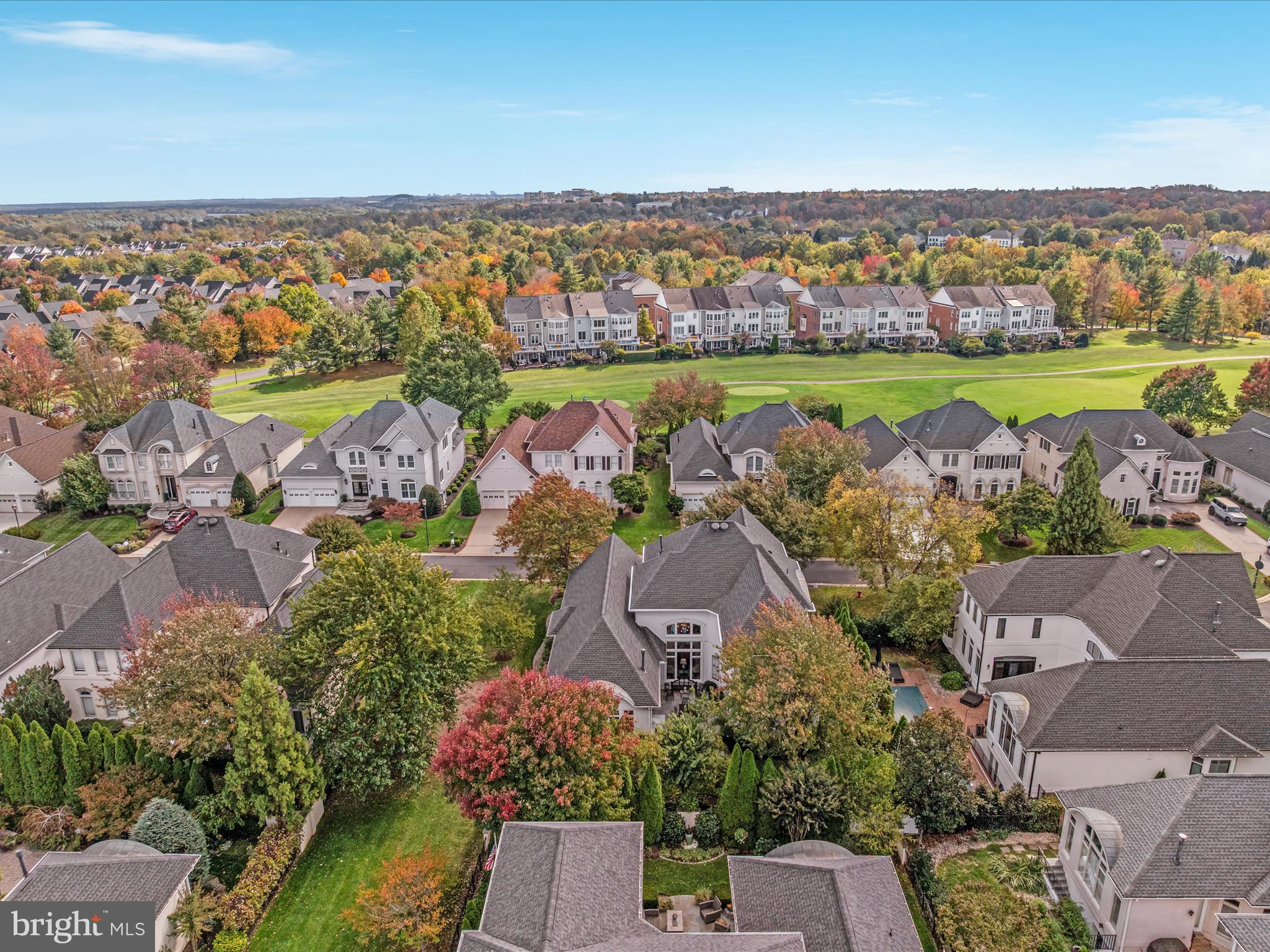 RIVER CREEK - Residential