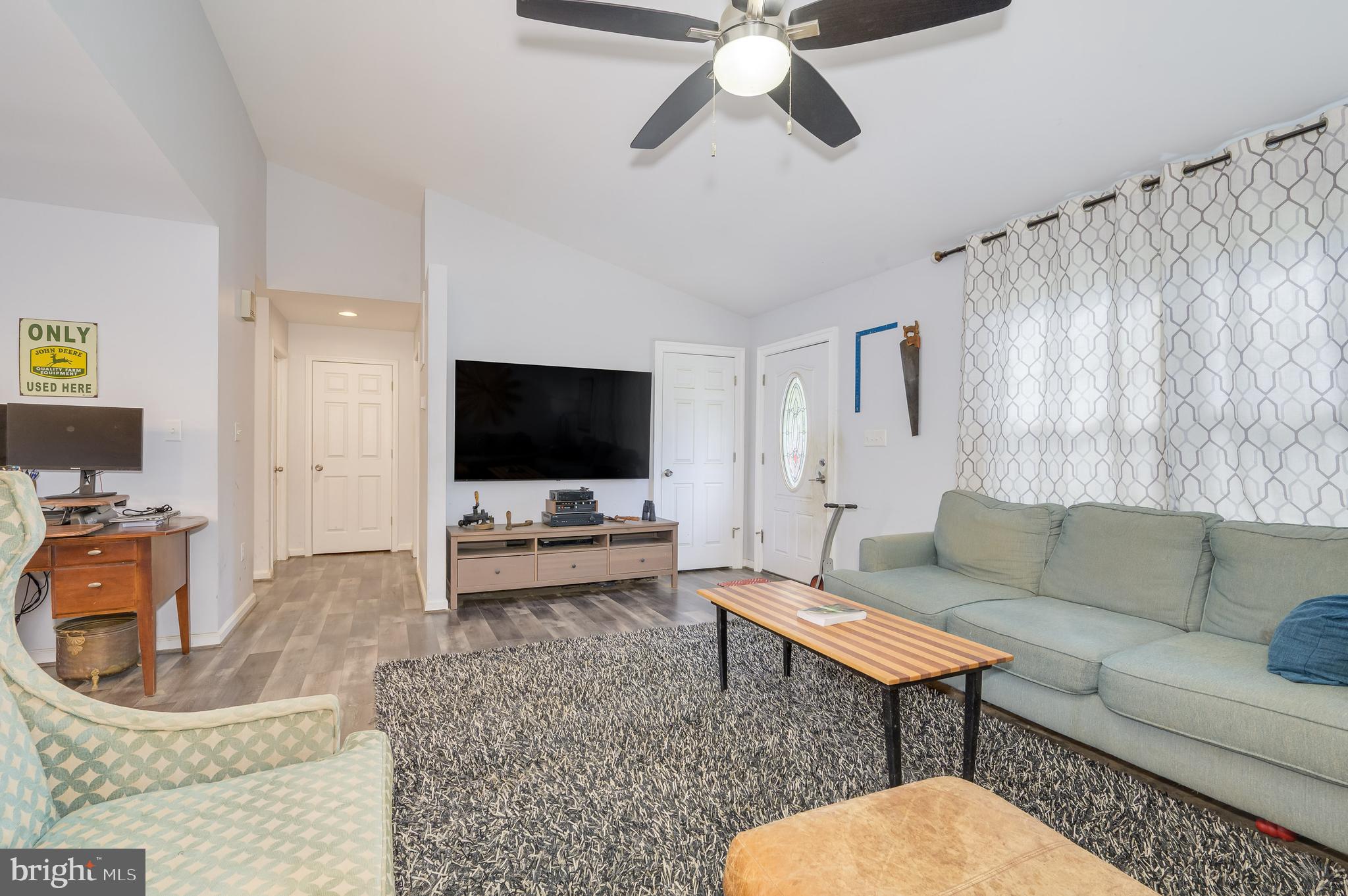 SHANNONDALE - Residential