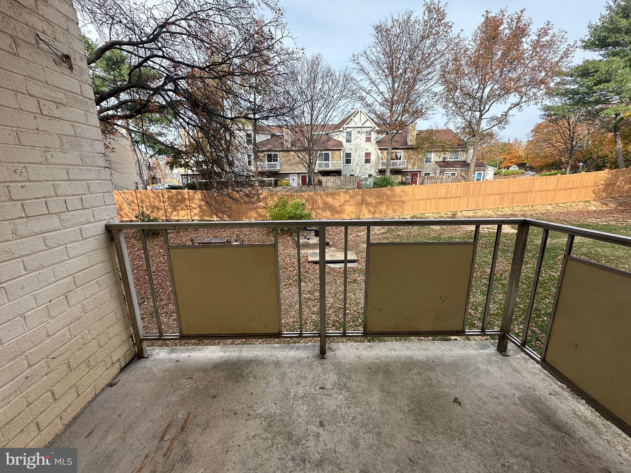 PINEWOOD SOUTH - Residential Lease