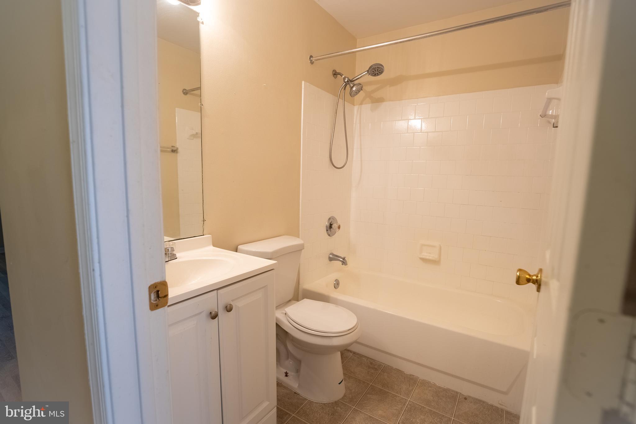 VILLAGES OF MARLBOROUGH - Residential Lease