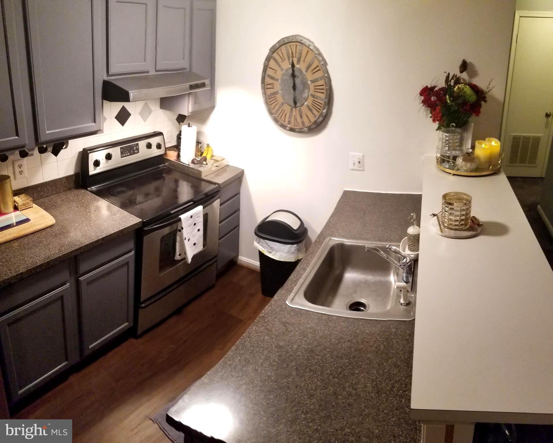 CLUSTERS AT WOODLAWN - Residential