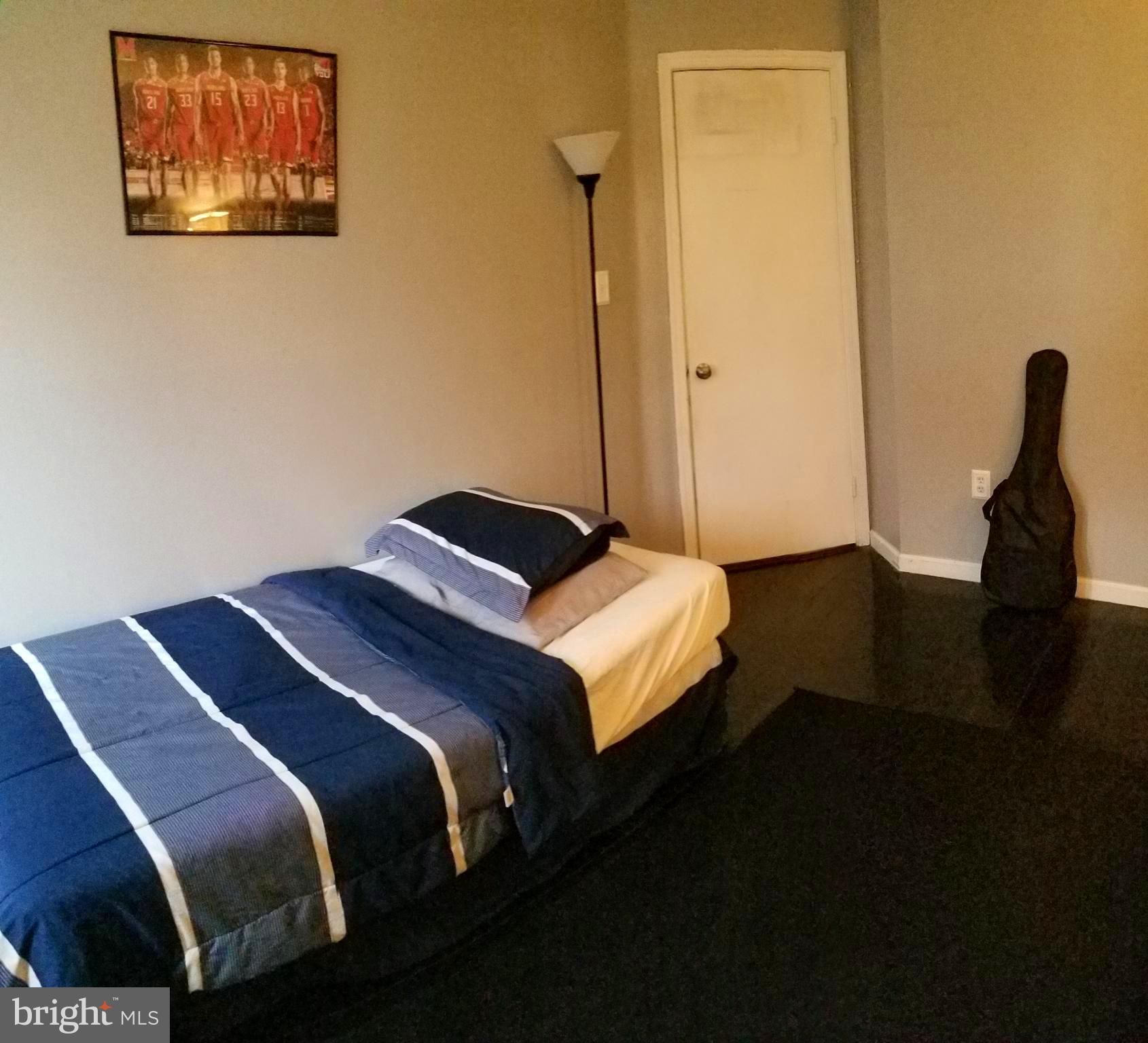 CLUSTERS AT WOODLAWN - Residential