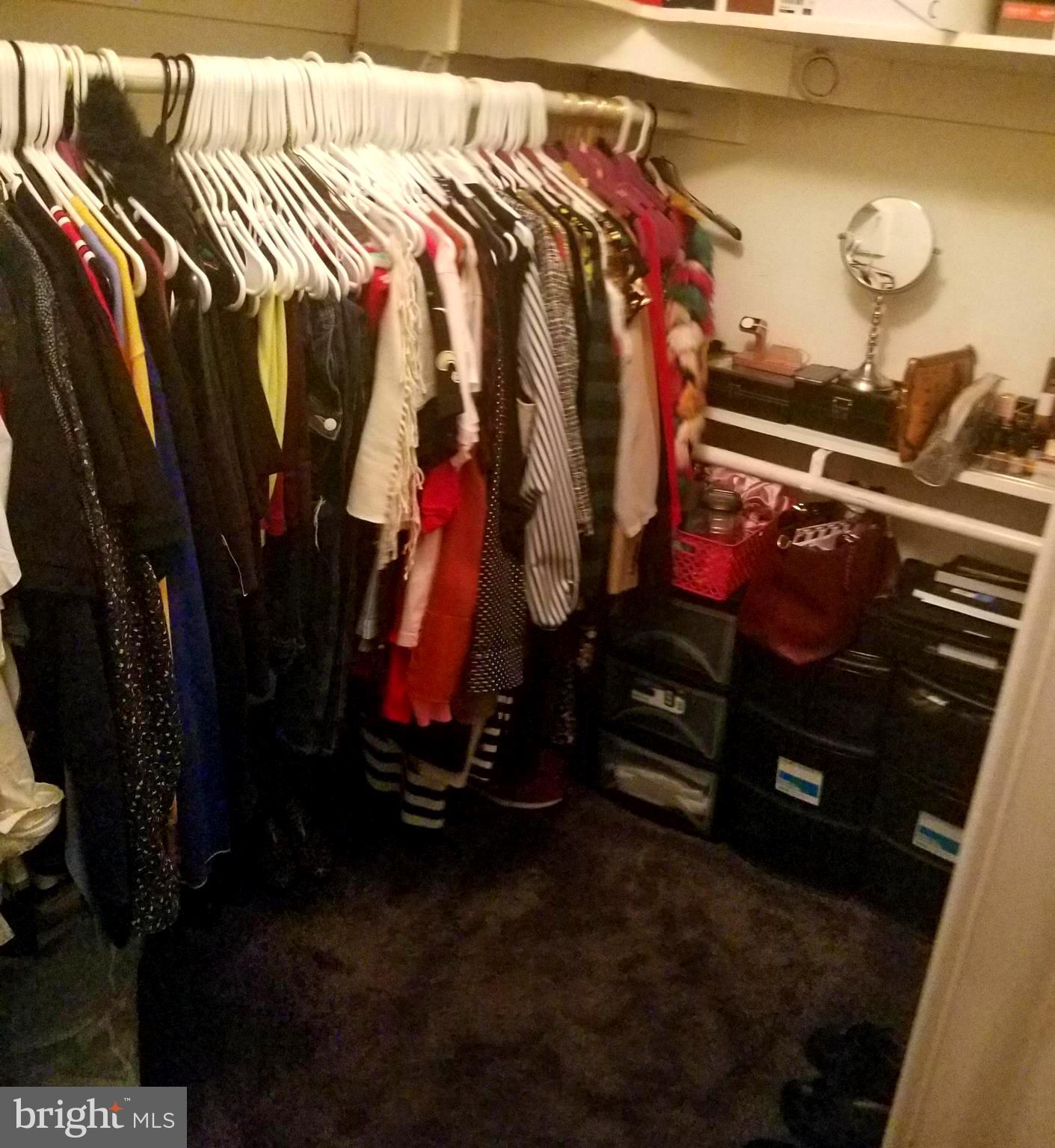 CLUSTERS AT WOODLAWN - Residential