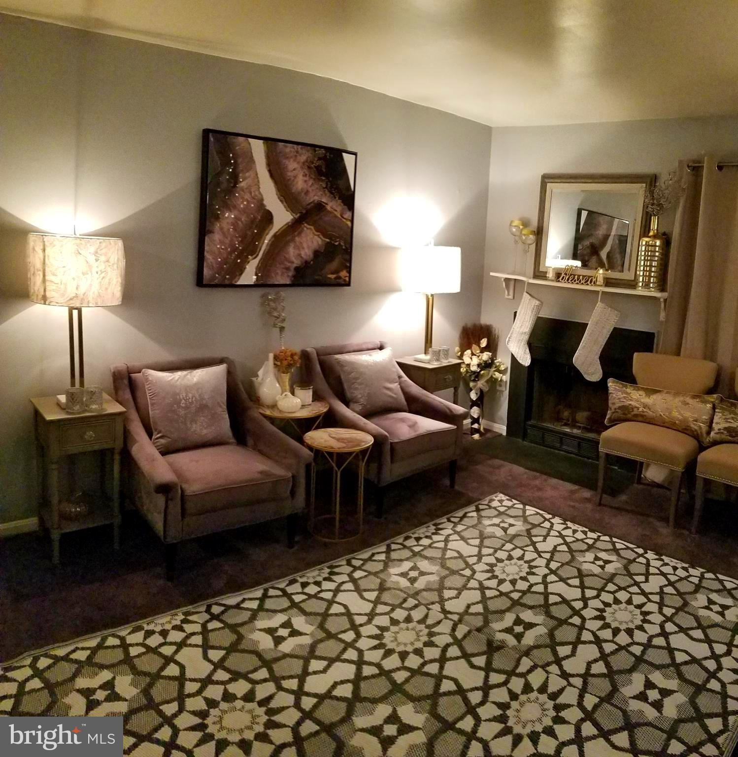 CLUSTERS AT WOODLAWN - Residential