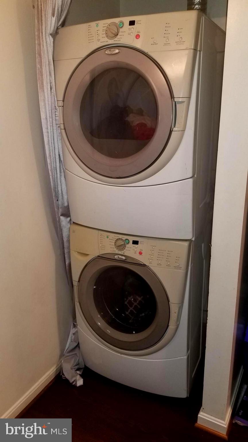 CLUSTERS AT WOODLAWN - Residential