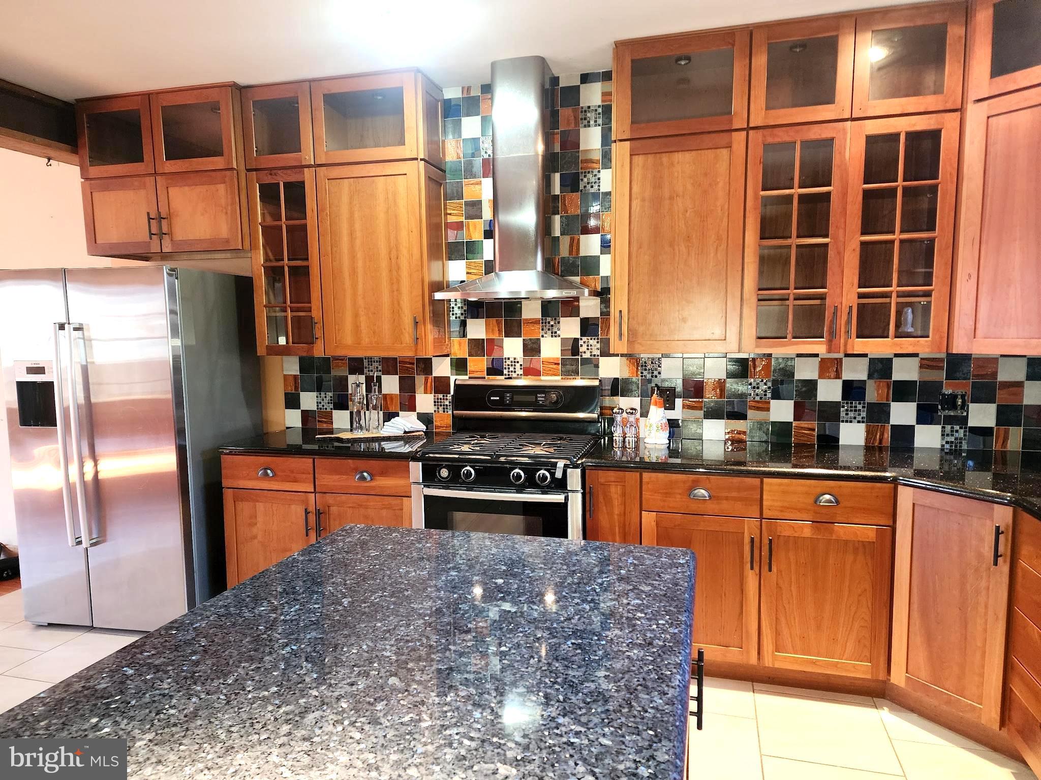 NORRISTOWN - Residential