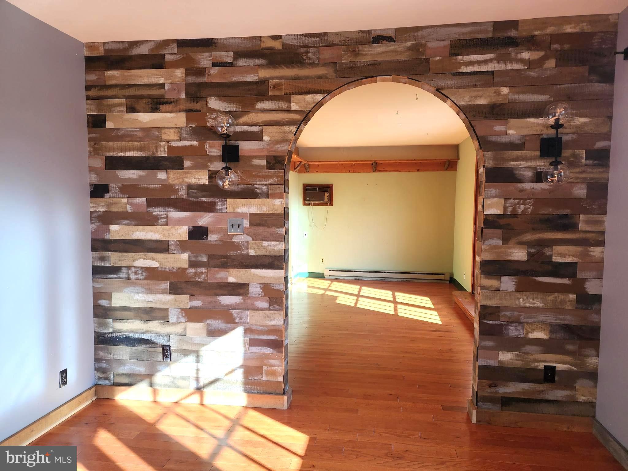 NORRISTOWN - Residential