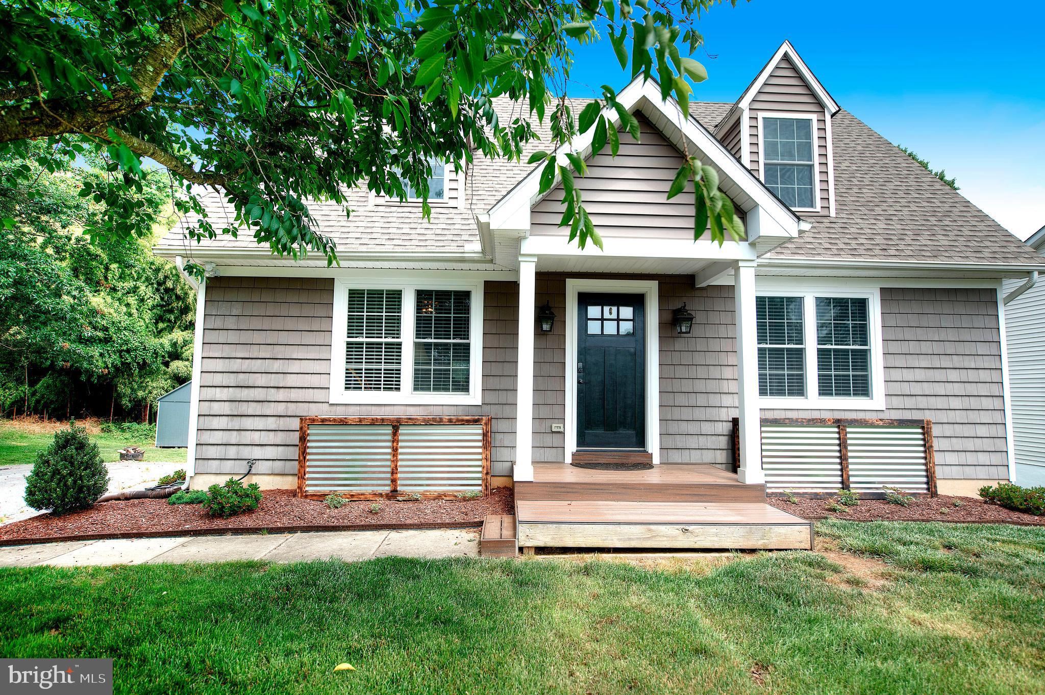 ARUNDEL - Residential