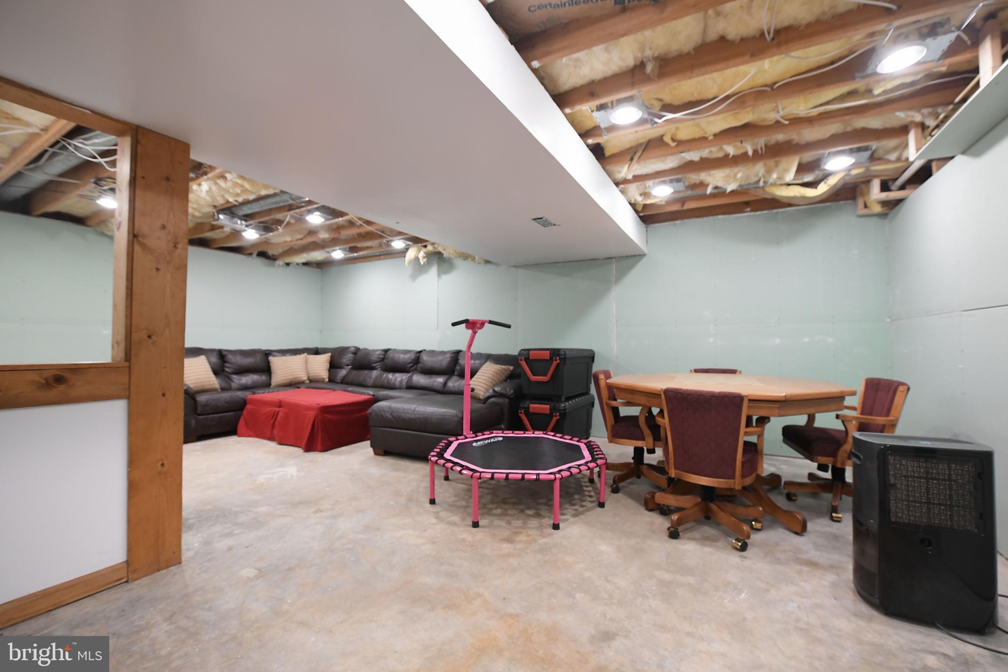 ARUNDEL - Residential