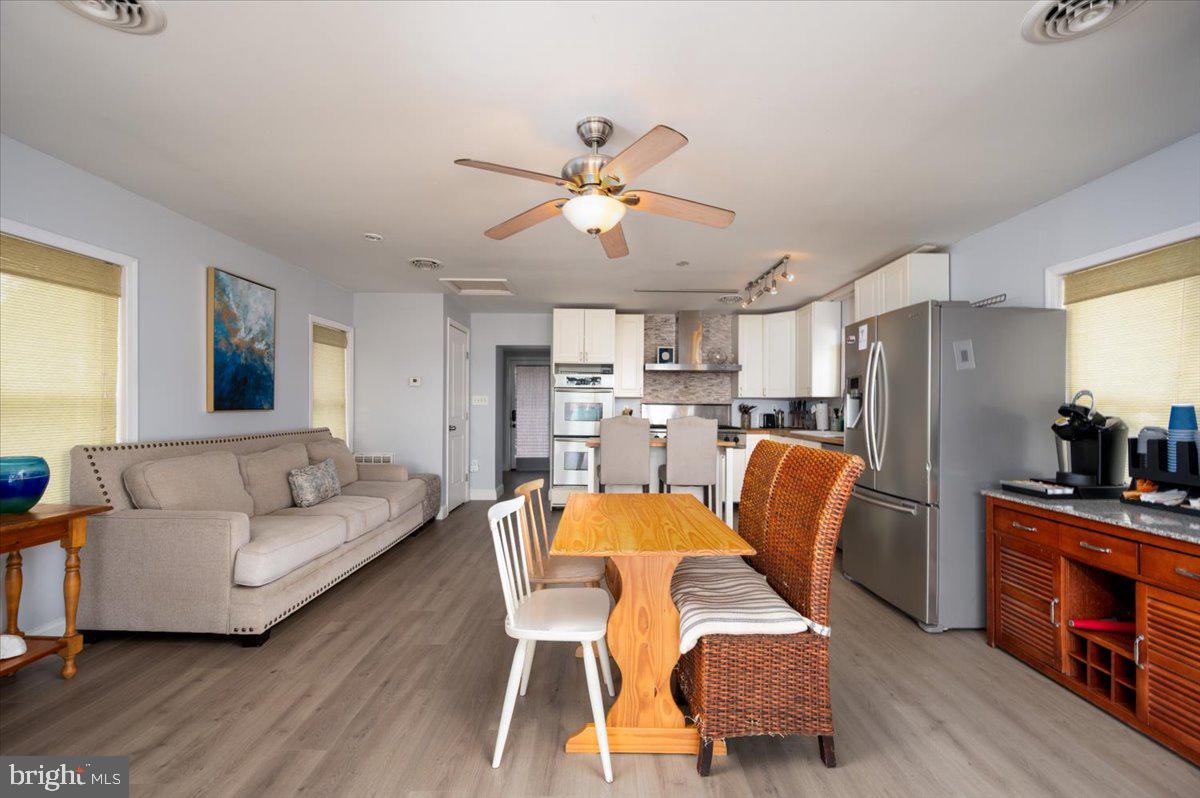 WATER OAK POINT - Residential