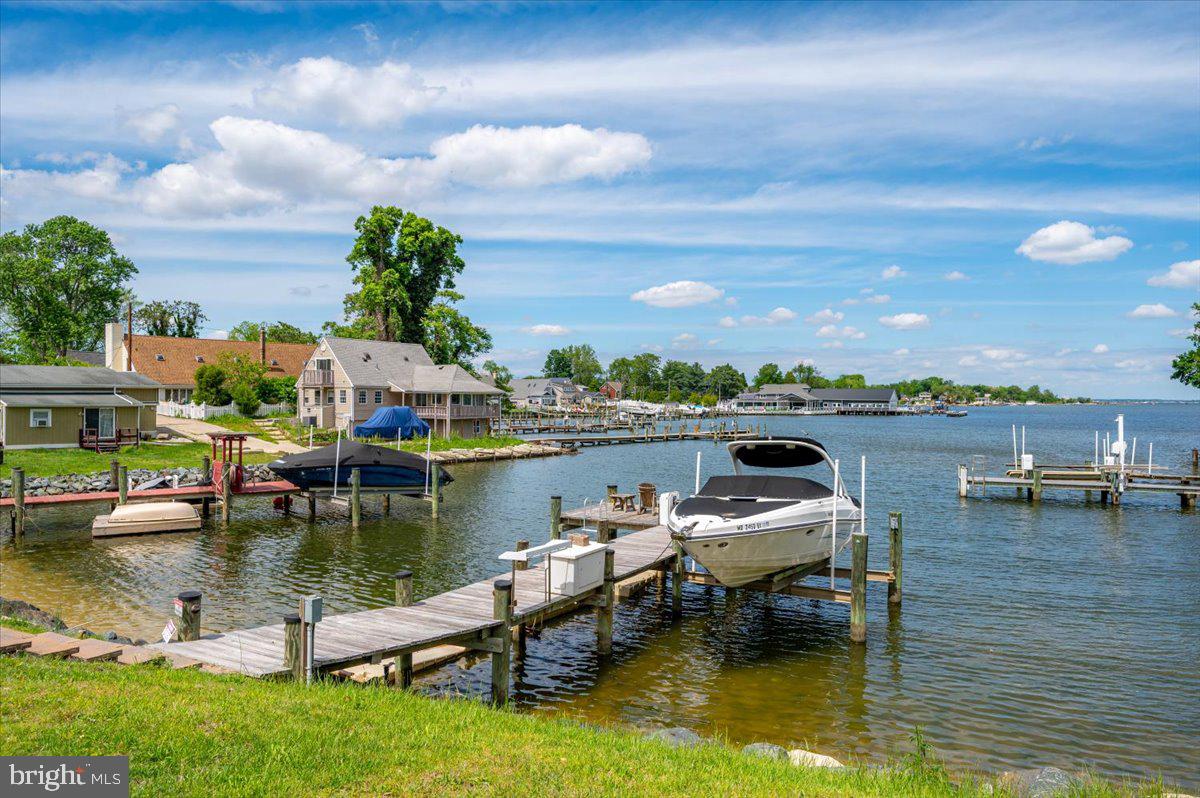 WATER OAK POINT - Residential