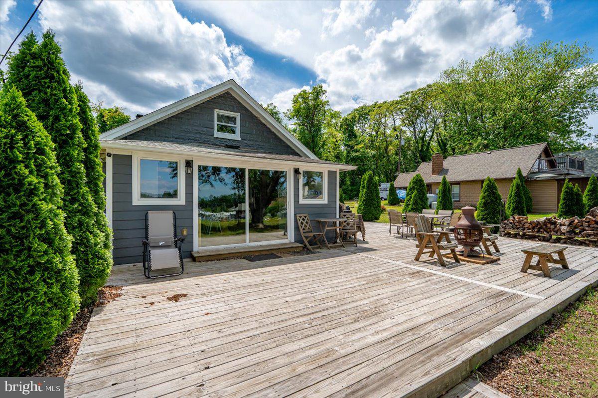 WATER OAK POINT - Residential