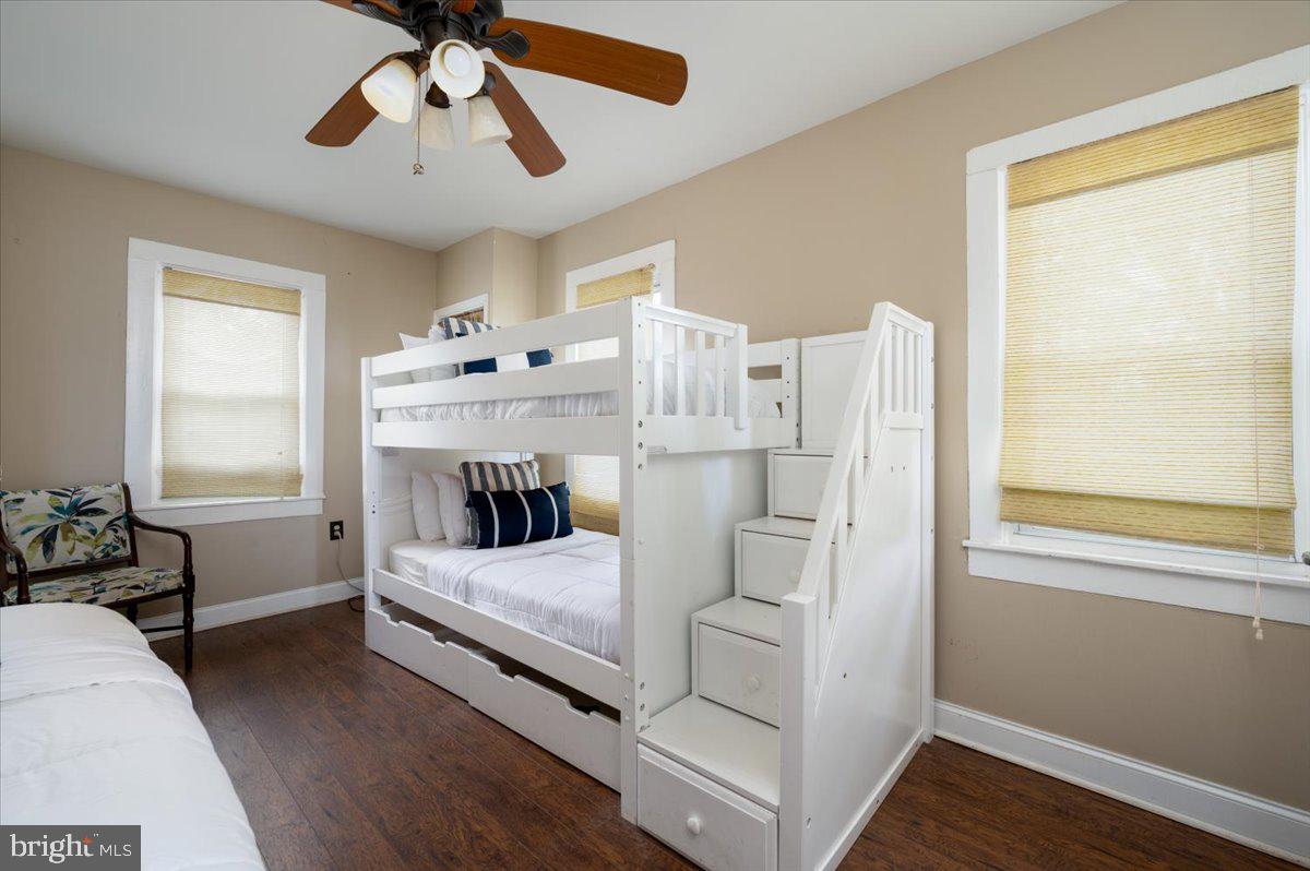 WATER OAK POINT - Residential