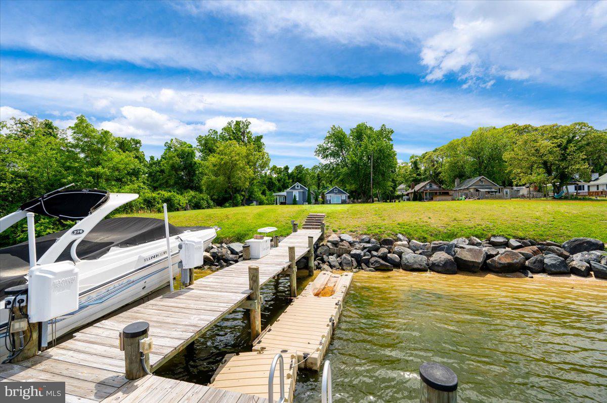 WATER OAK POINT - Residential