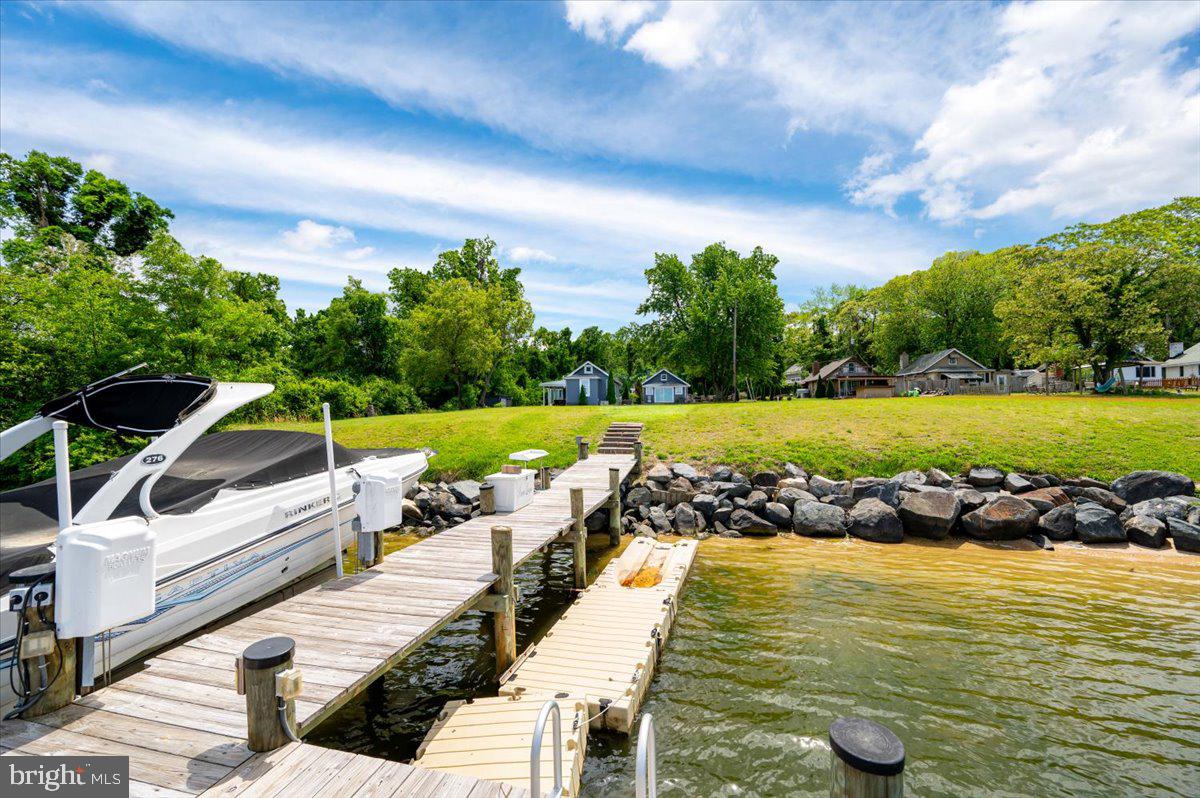 WATER OAK POINT - Residential