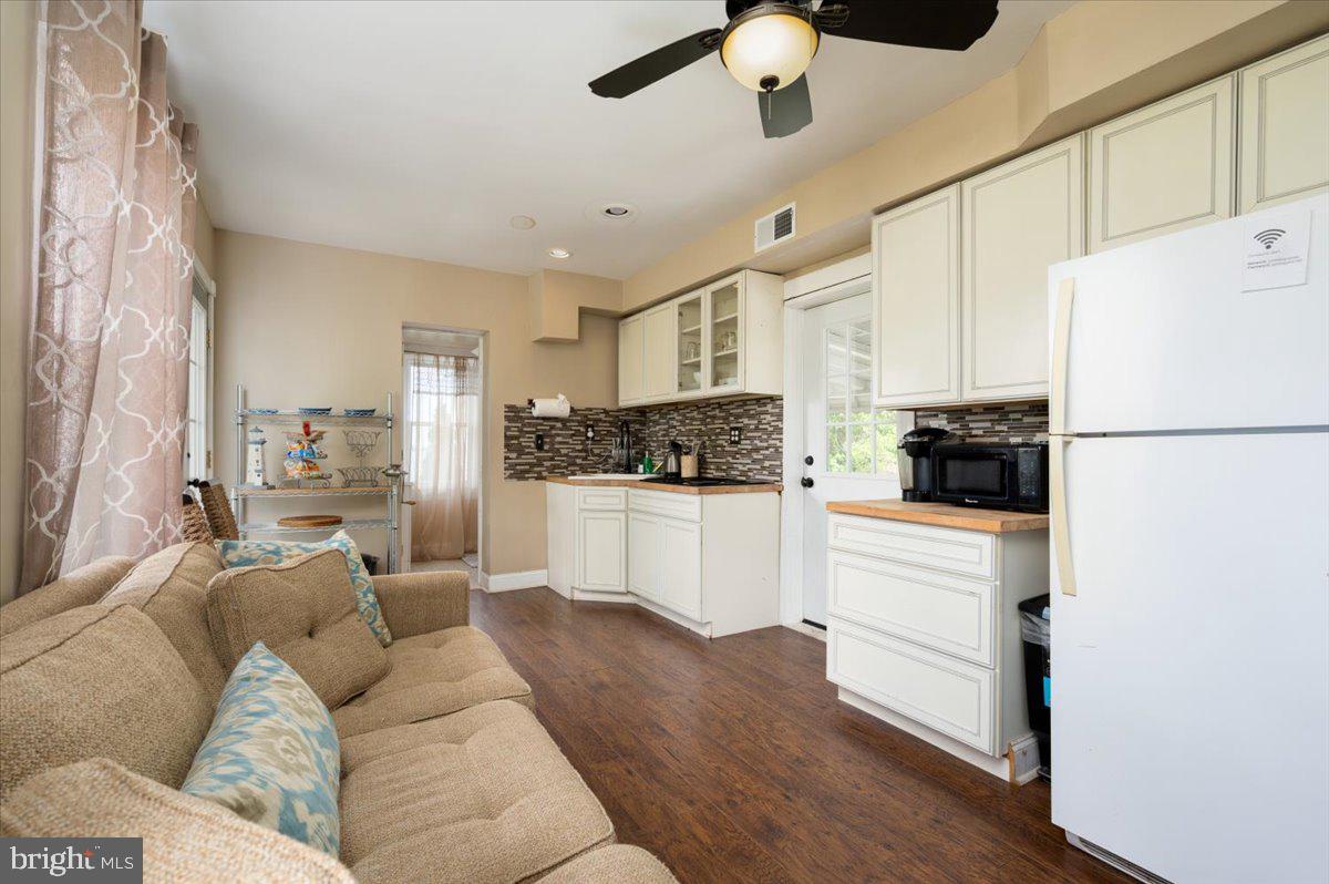 WATER OAK POINT - Residential