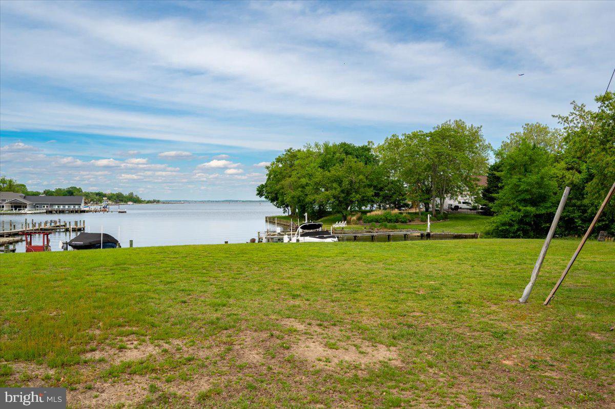 WATER OAK POINT - Residential