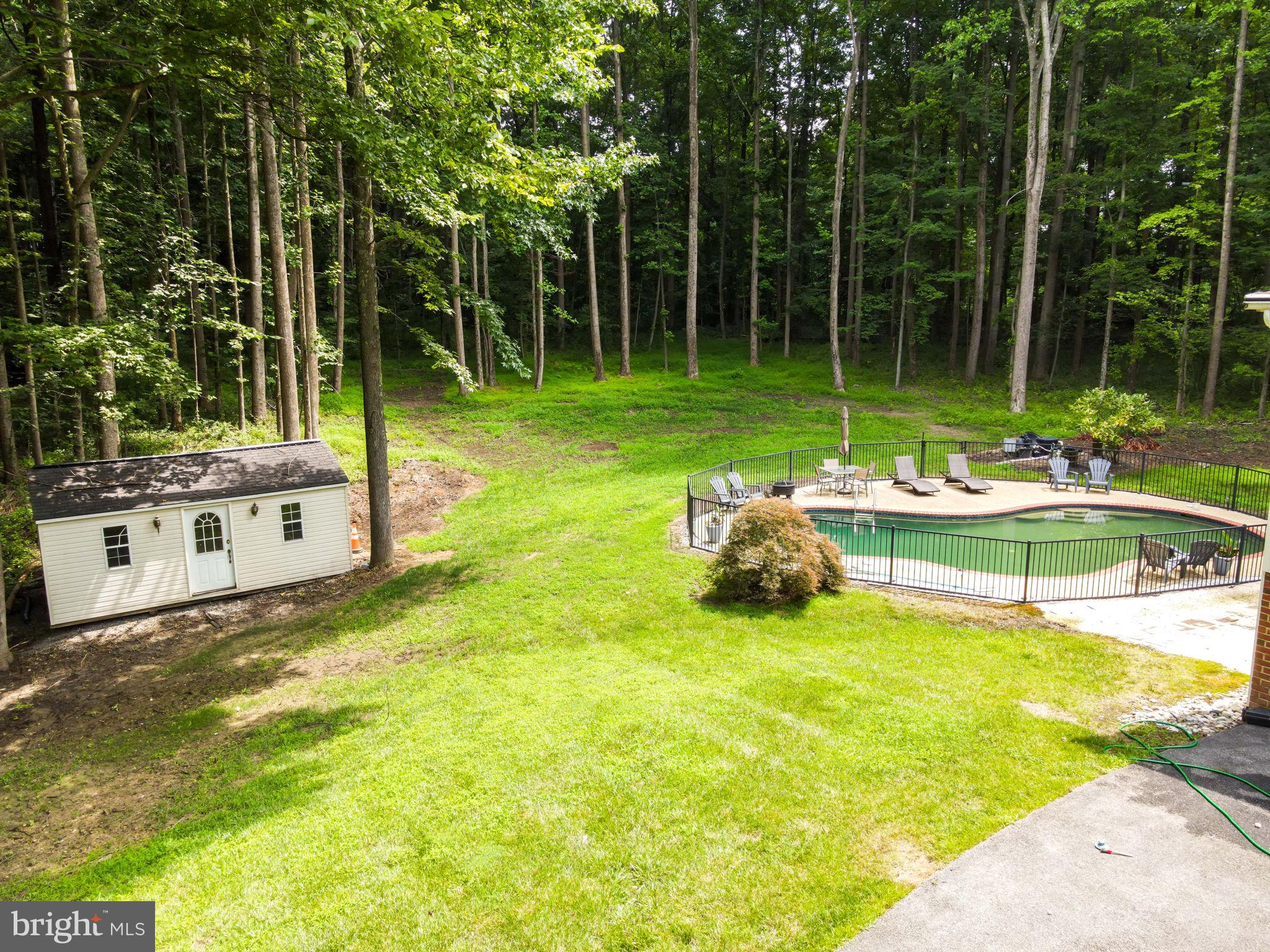 SOUTH RIVER COLONY - Residential