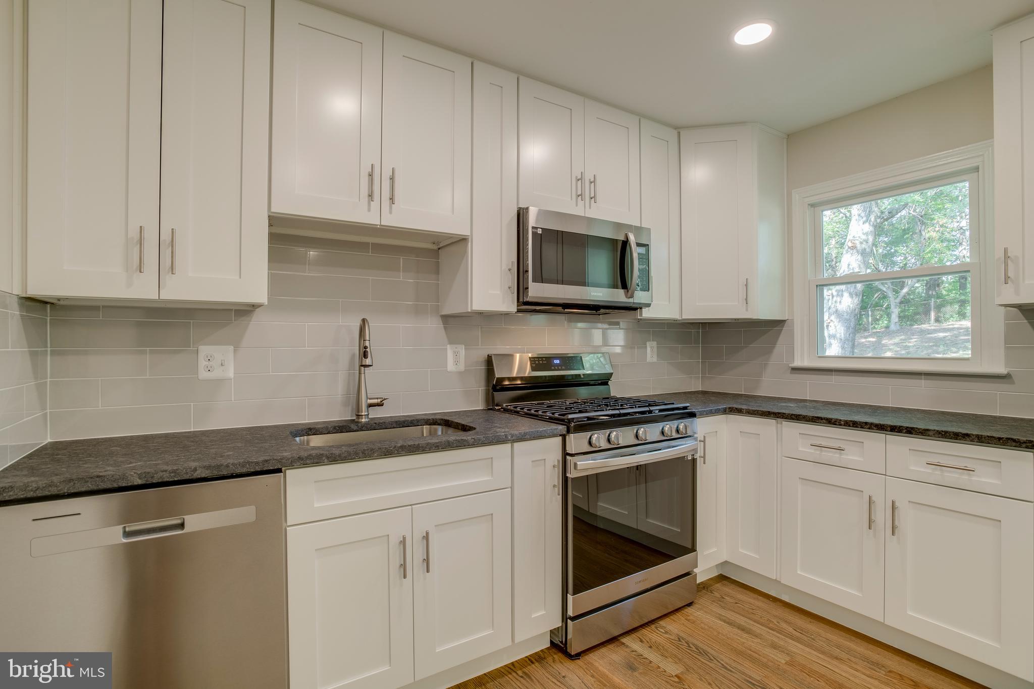 GLENDALE - Residential