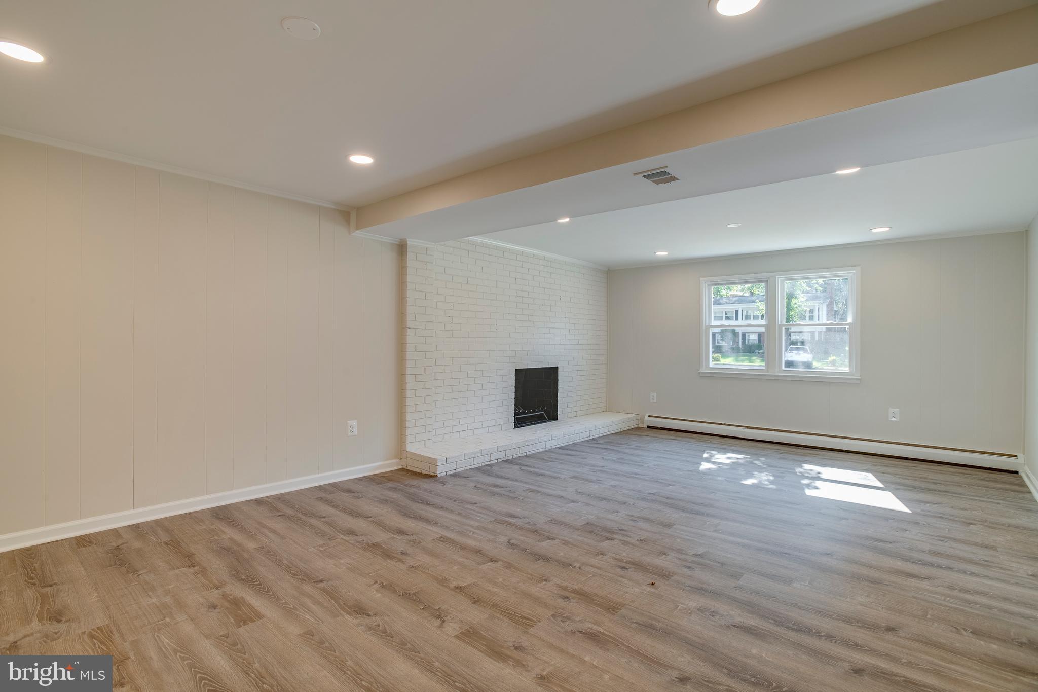 GLENDALE - Residential