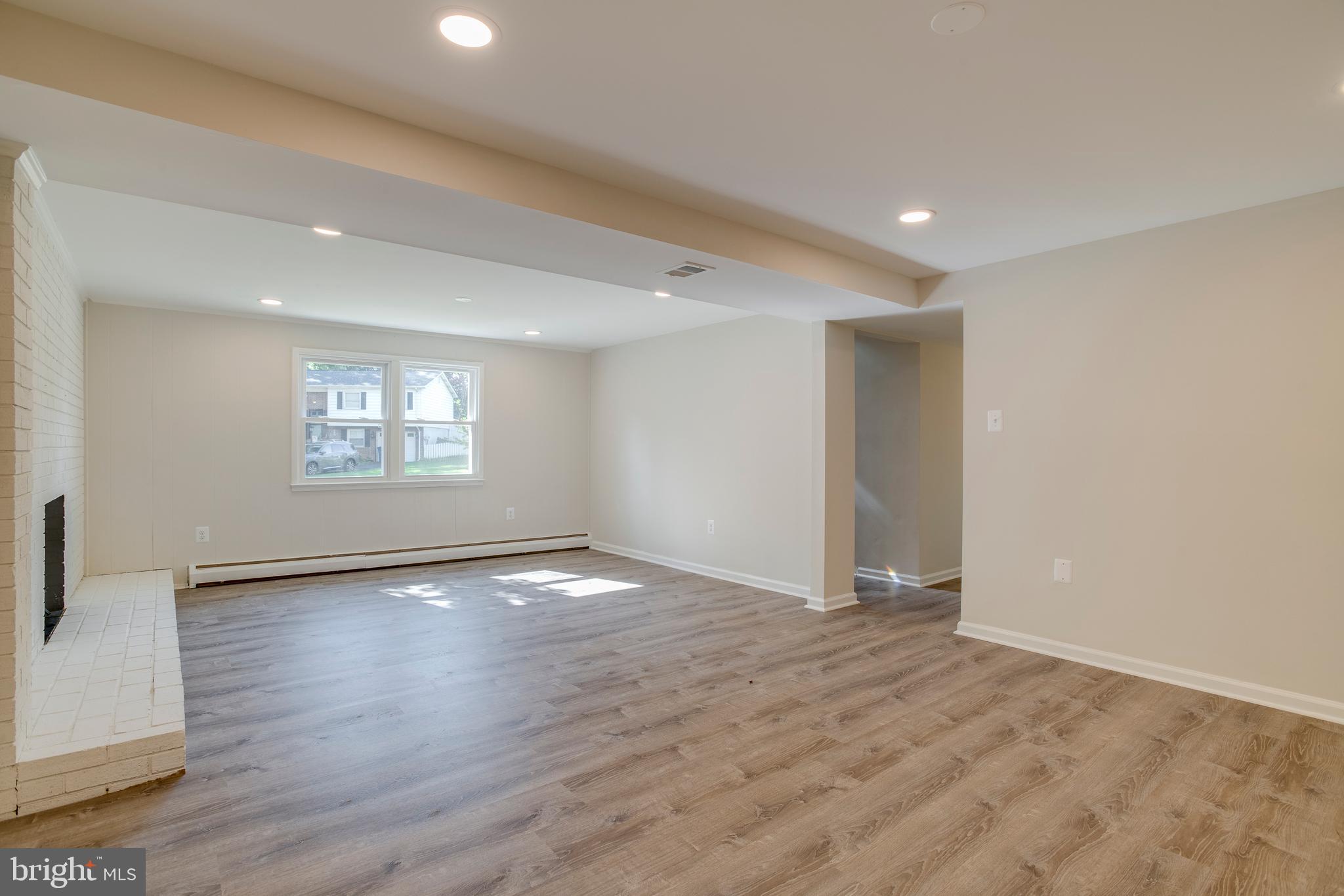 GLENDALE - Residential