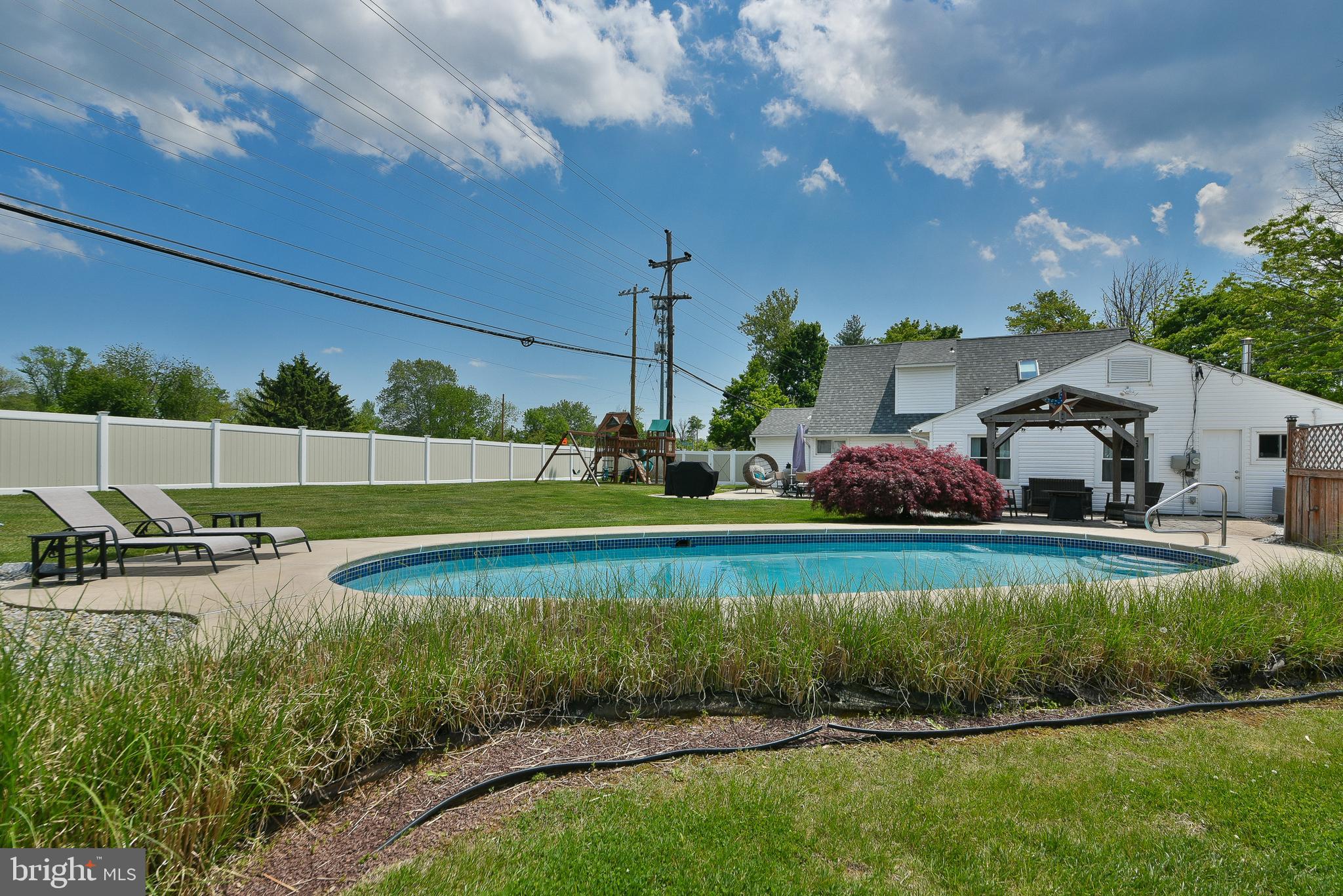 JUNIPER HILL - Residential