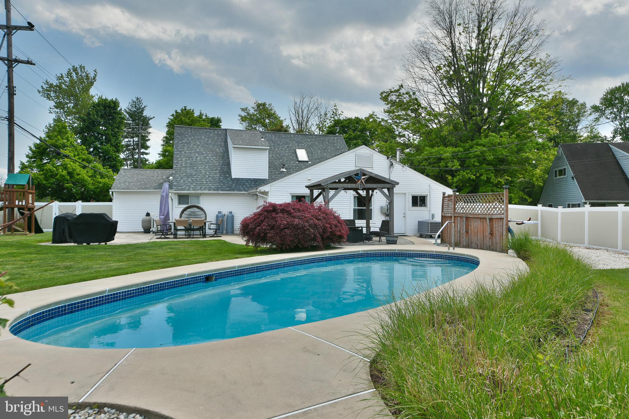 JUNIPER HILL - Residential