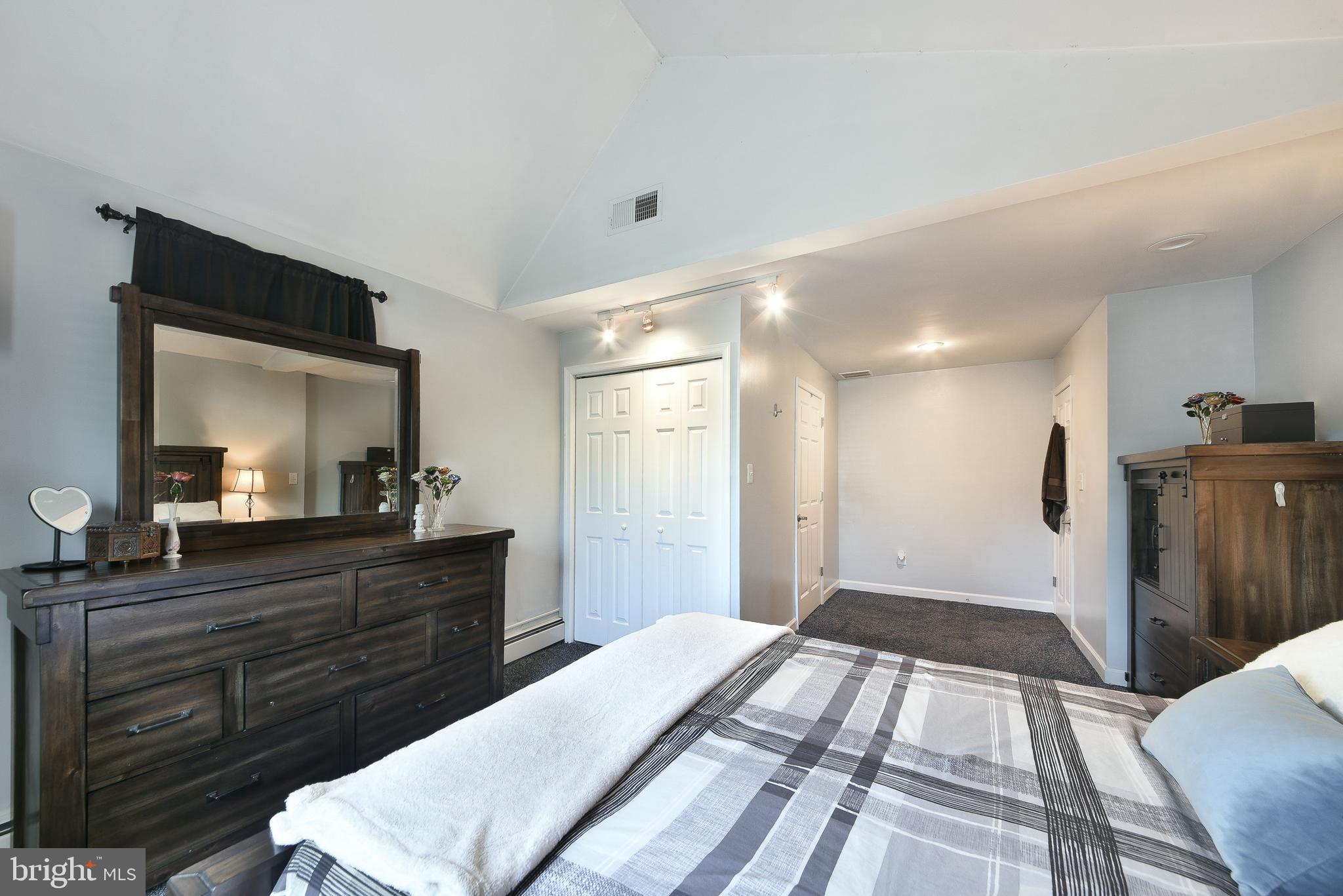 JUNIPER HILL - Residential