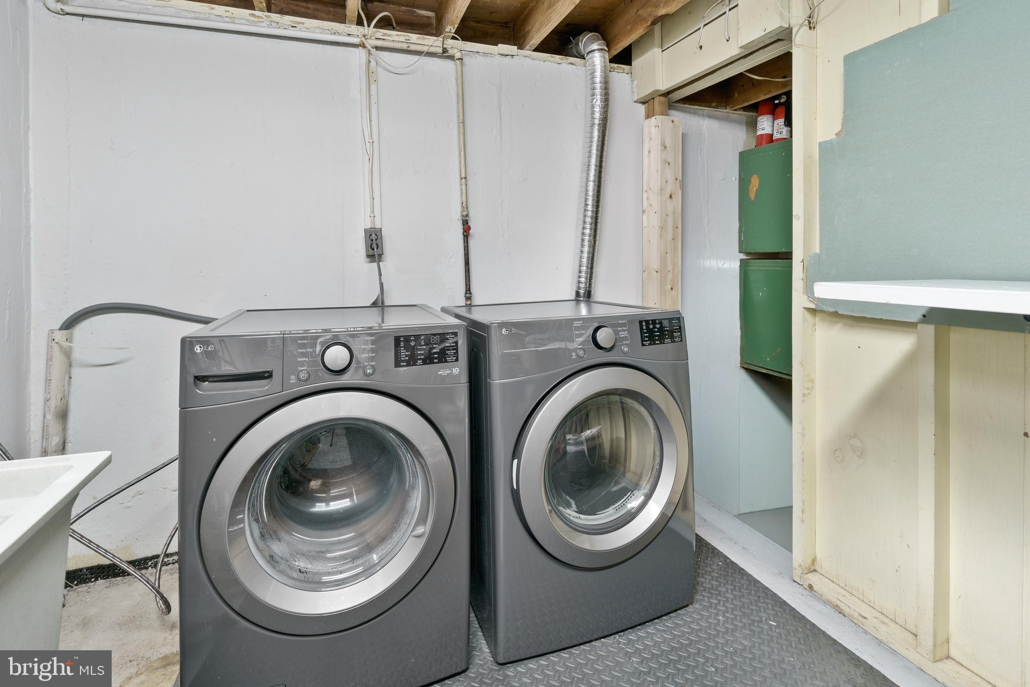 SILVER ROCK PARK - Residential