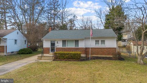 Photo of 412 Silver Rock Road, ROCKVILLE, MD 20851 (MLS # MDMC2214932)