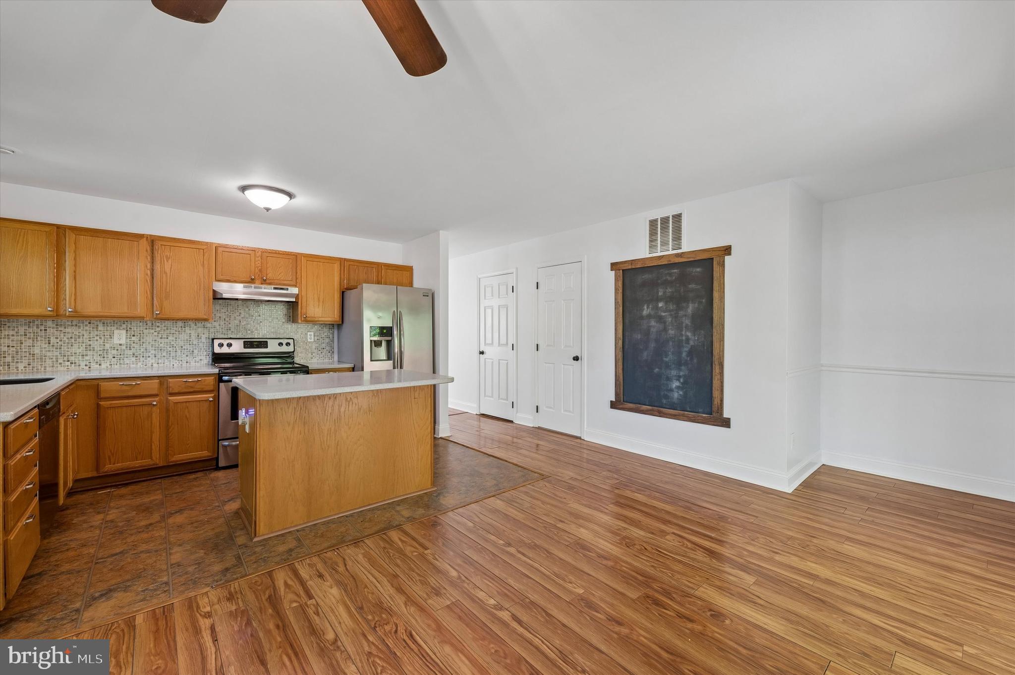 CANTERBURY WOODS - Residential