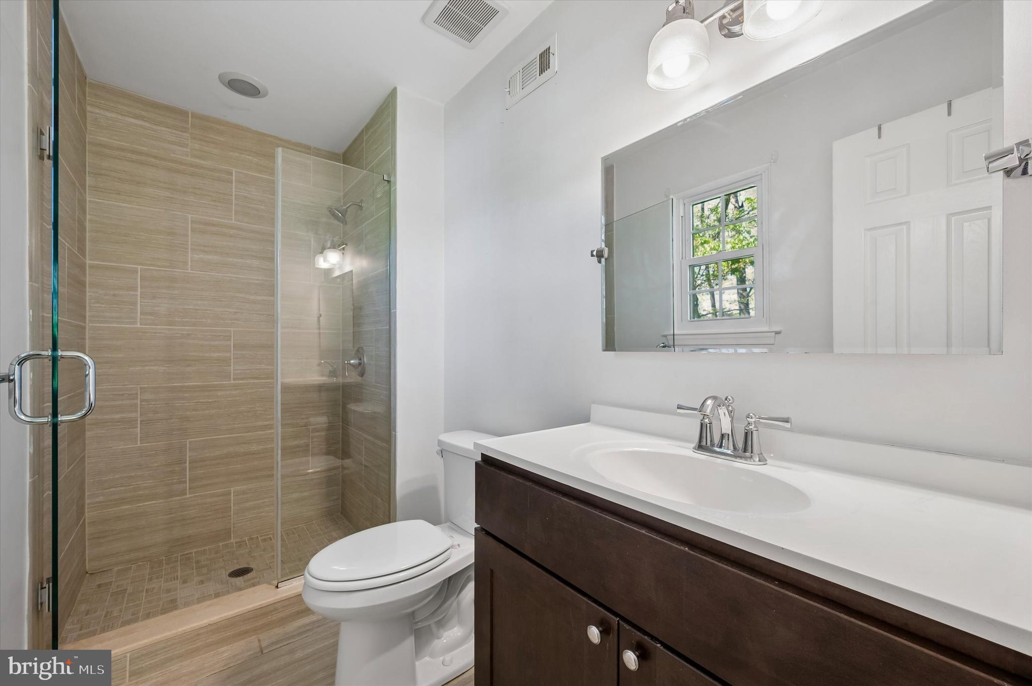 CANTERBURY WOODS - Residential