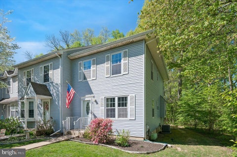 Townhouse For Sale - 48 Andrews Court<br/> ASTON, PA 19014