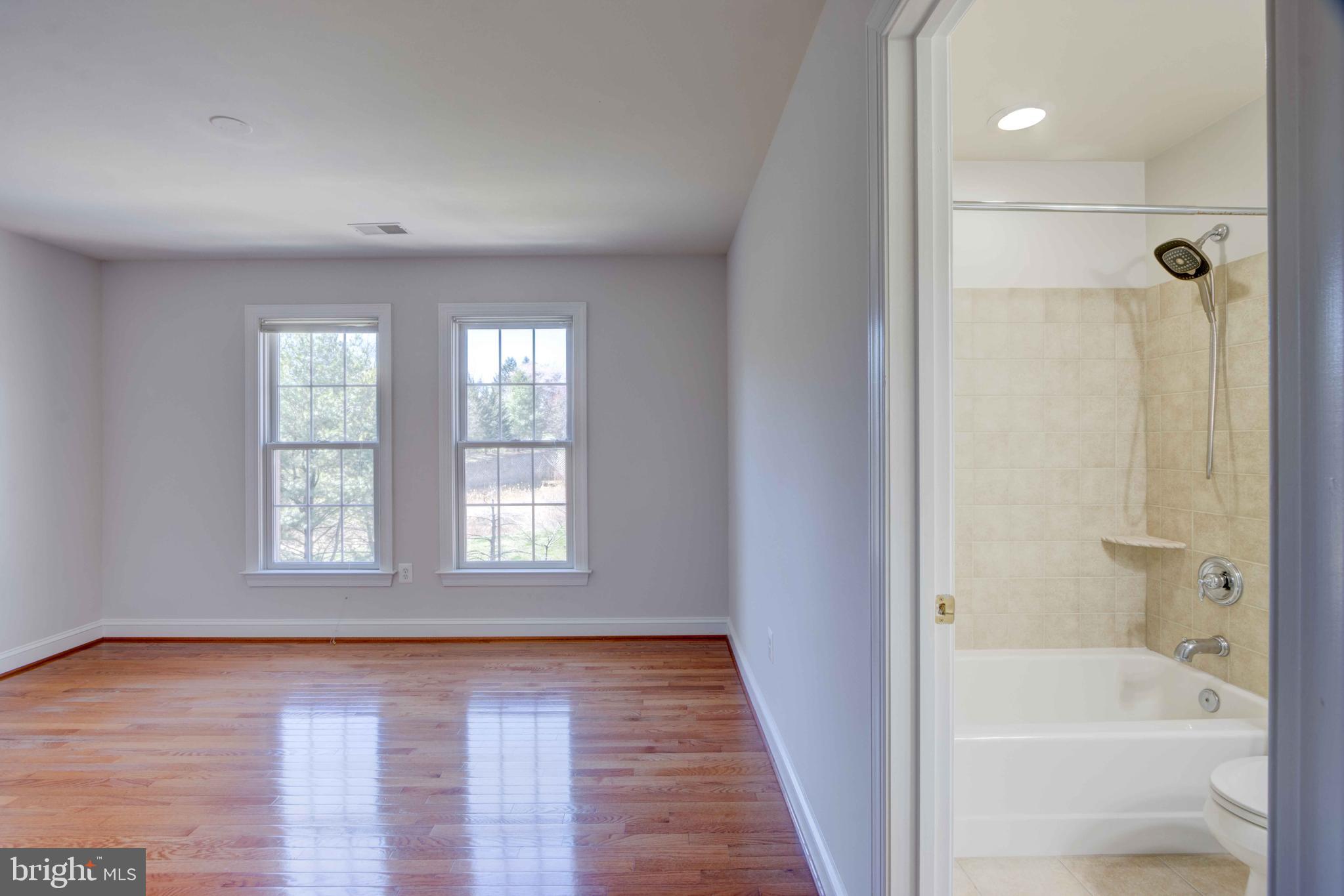 CARLEE MANOR - Residential