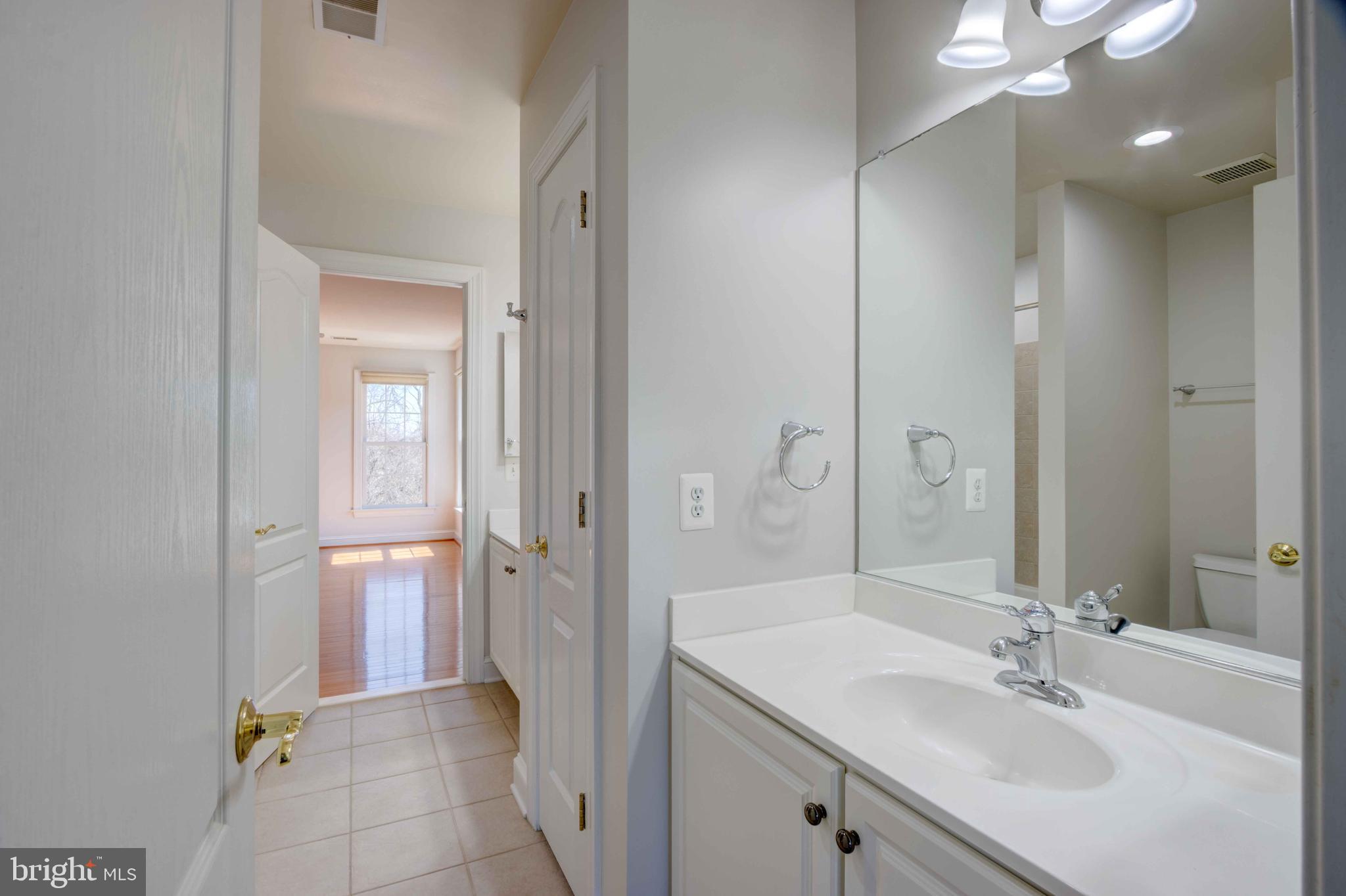 CARLEE MANOR - Residential