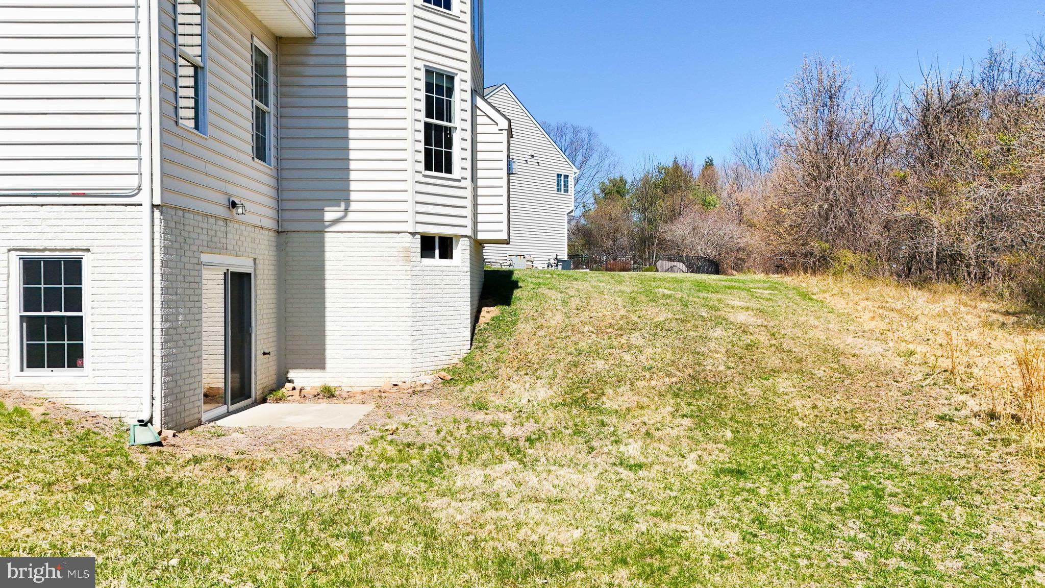 CARLEE MANOR - Residential