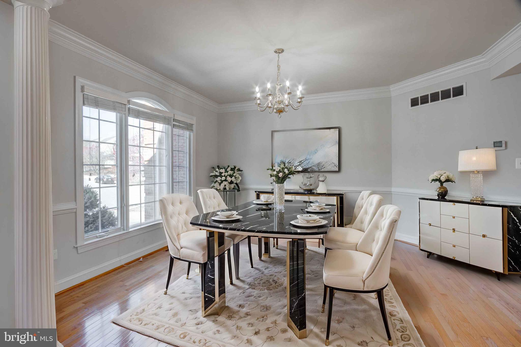 CARLEE MANOR - Residential