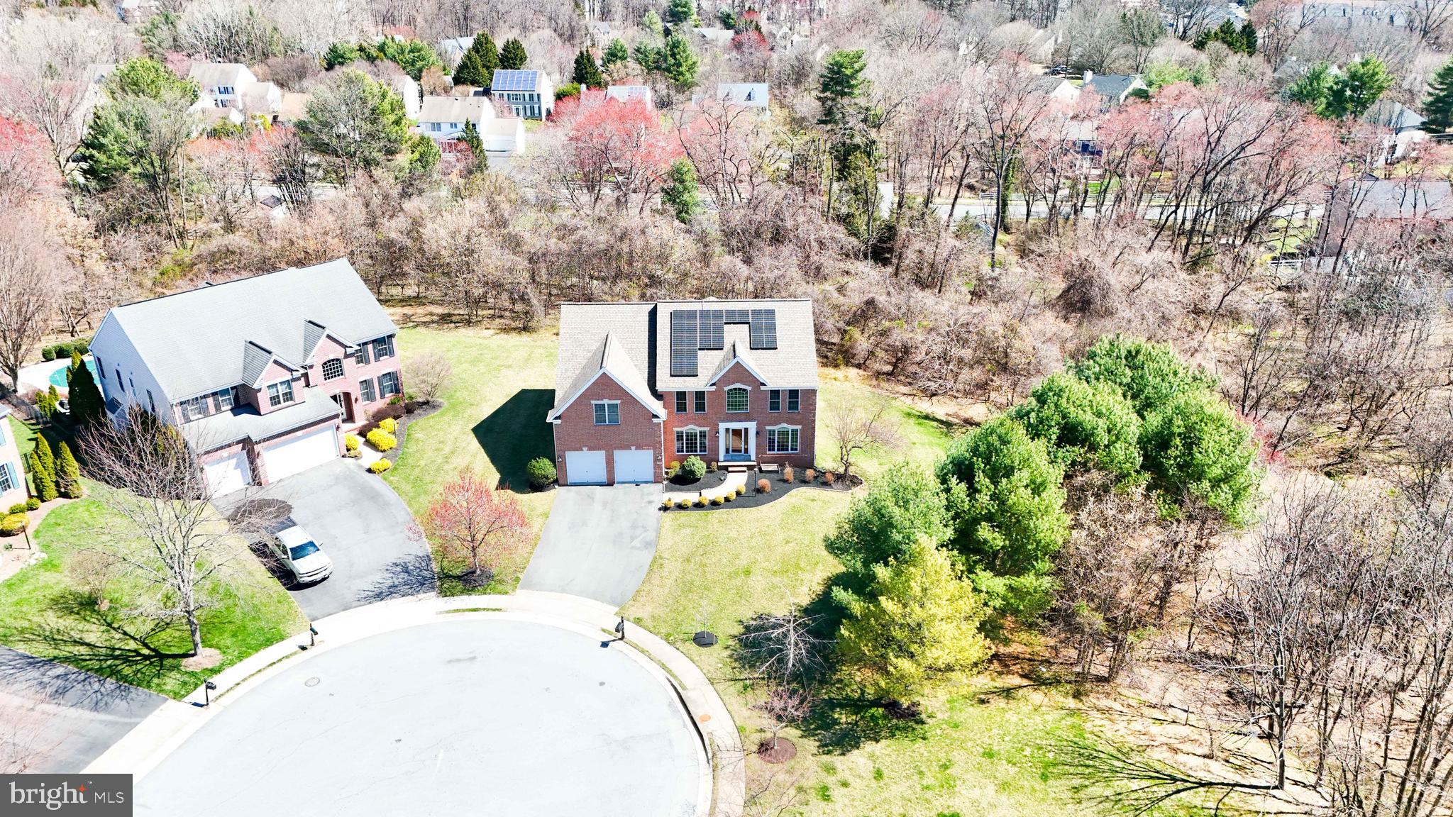 CARLEE MANOR - Residential