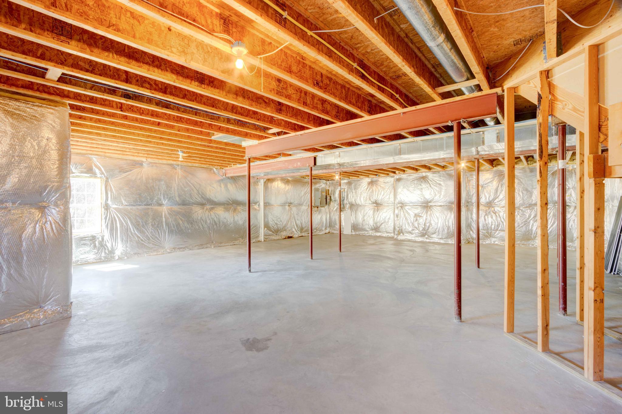 CARLEE MANOR - Residential