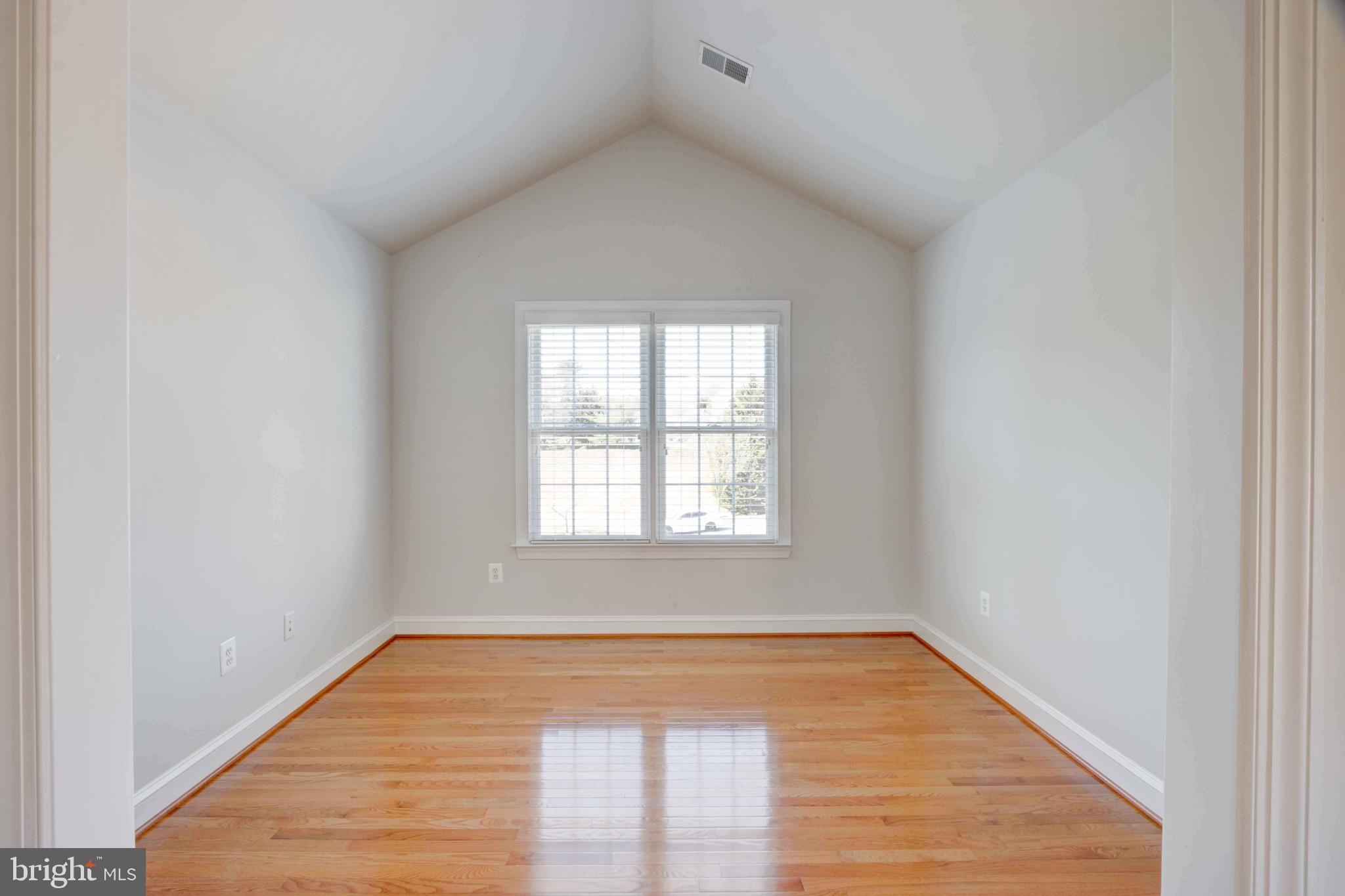 CARLEE MANOR - Residential