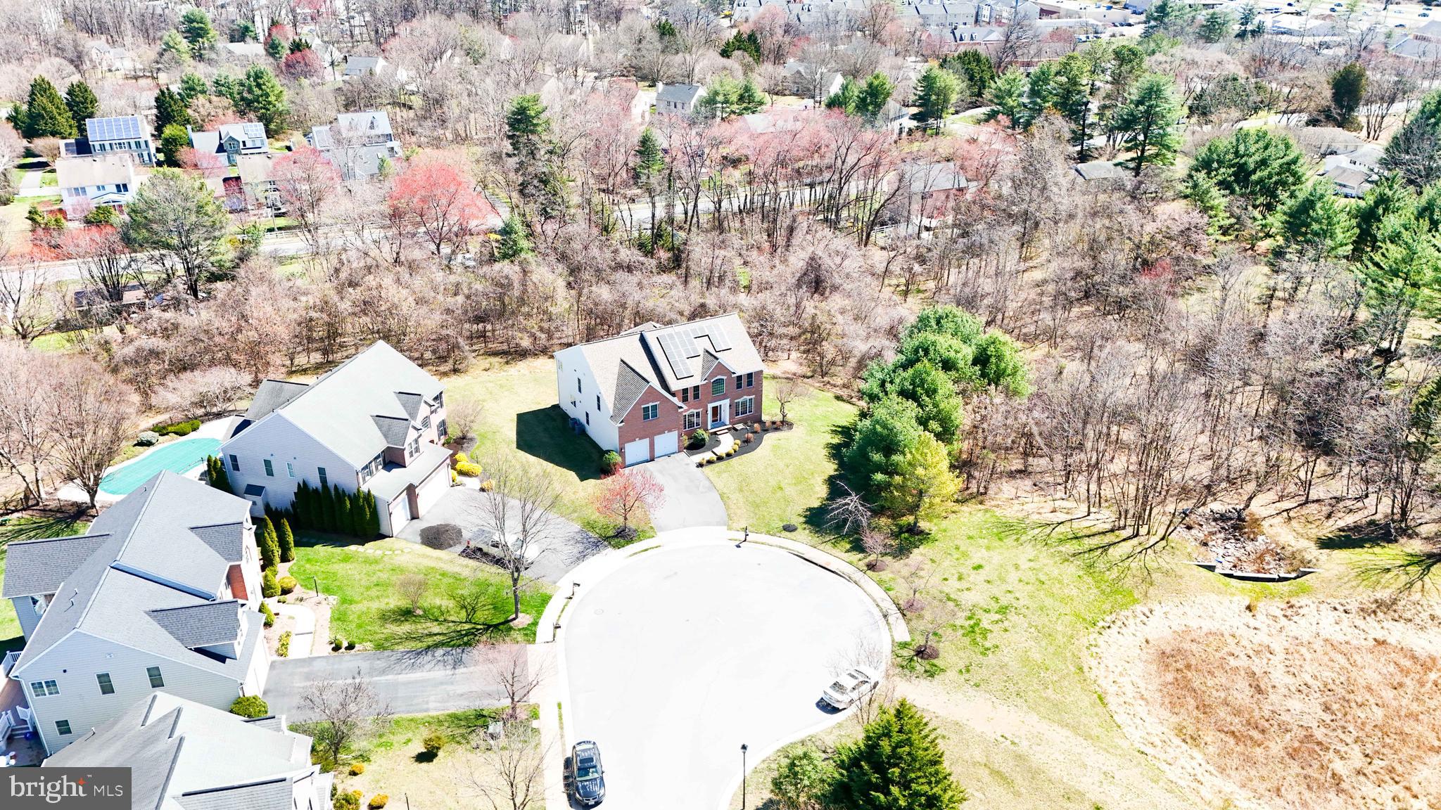 CARLEE MANOR - Residential