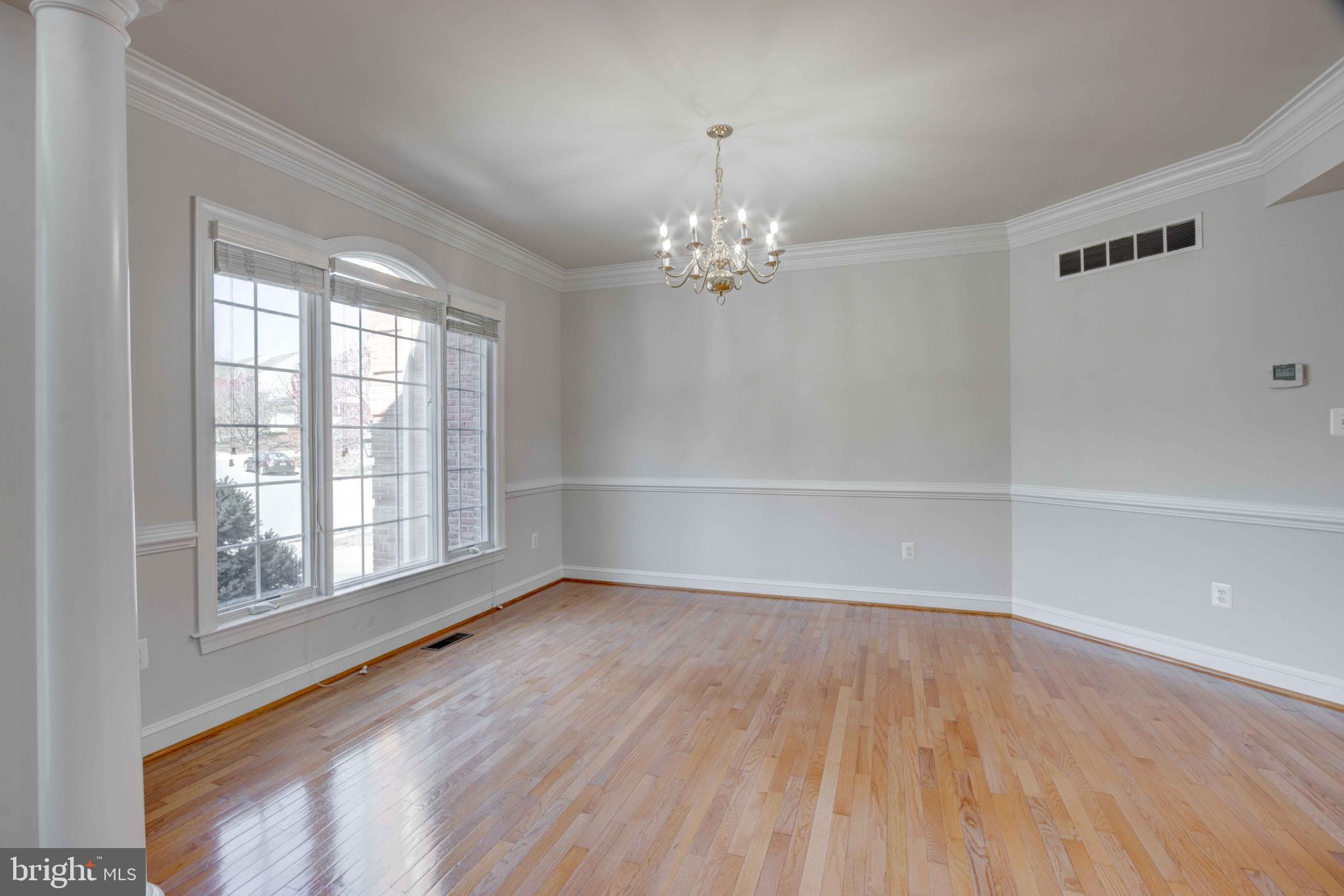 CARLEE MANOR - Residential