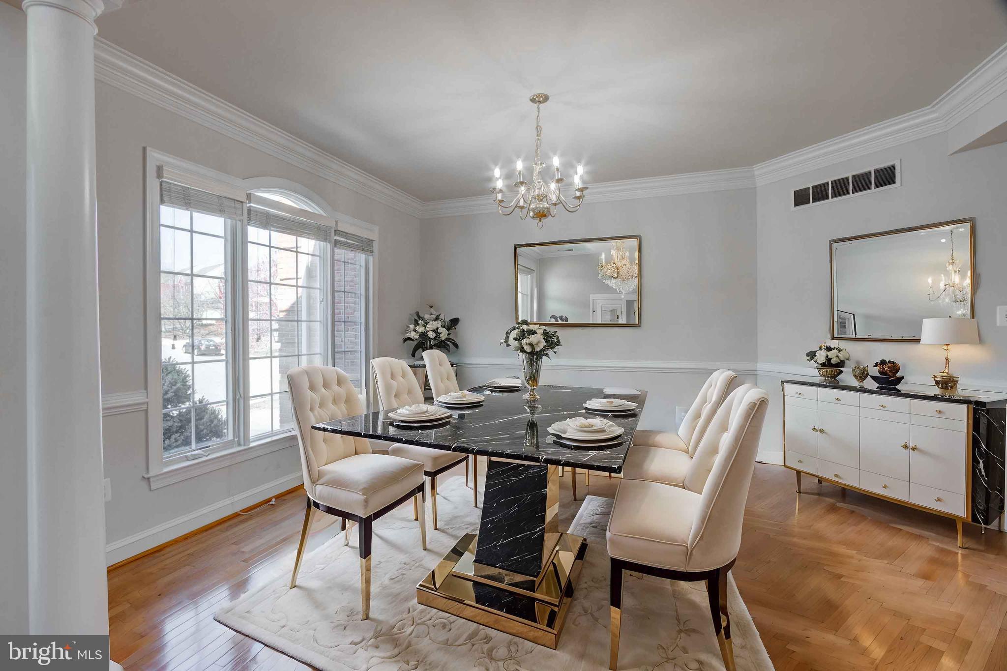 CARLEE MANOR - Residential