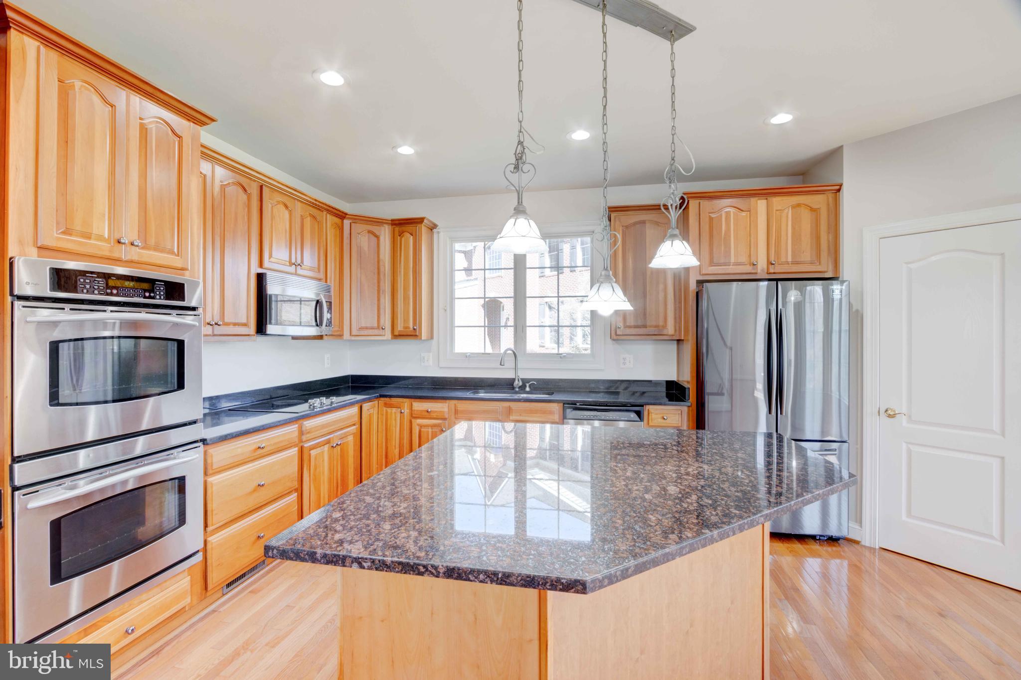 CARLEE MANOR - Residential